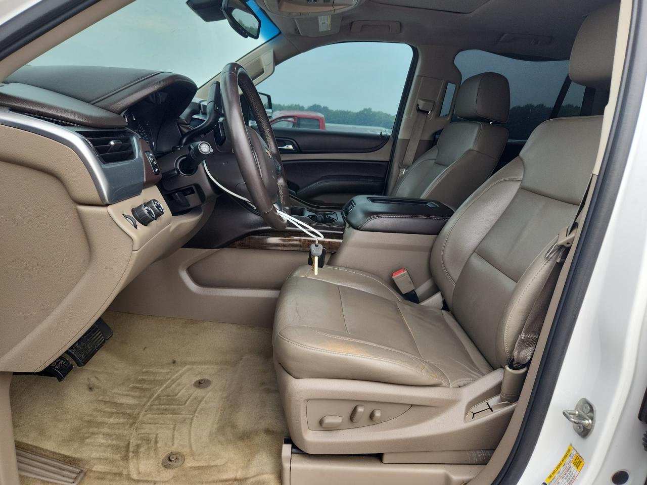2015 Chevrolet Tahoe K1500 Lt White vin: 1GNSKBKCXFR166124