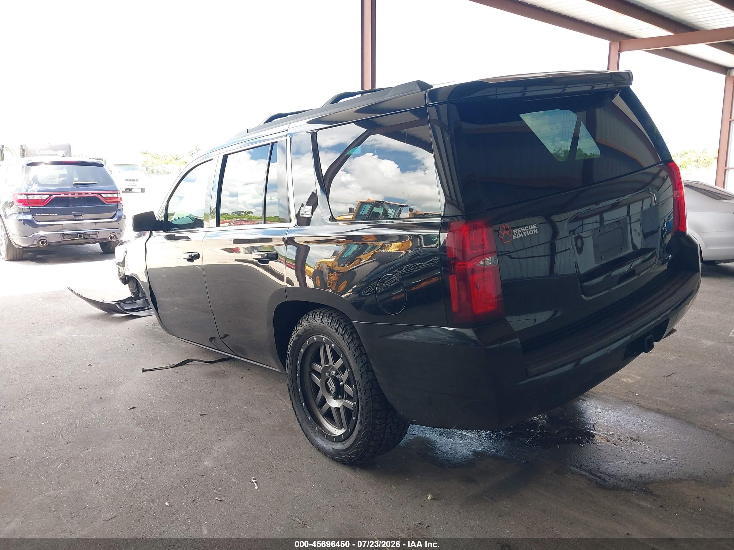 2015 Chevrolet Tahoe Lt Черный vin: 1GNSKBKCXFR171792