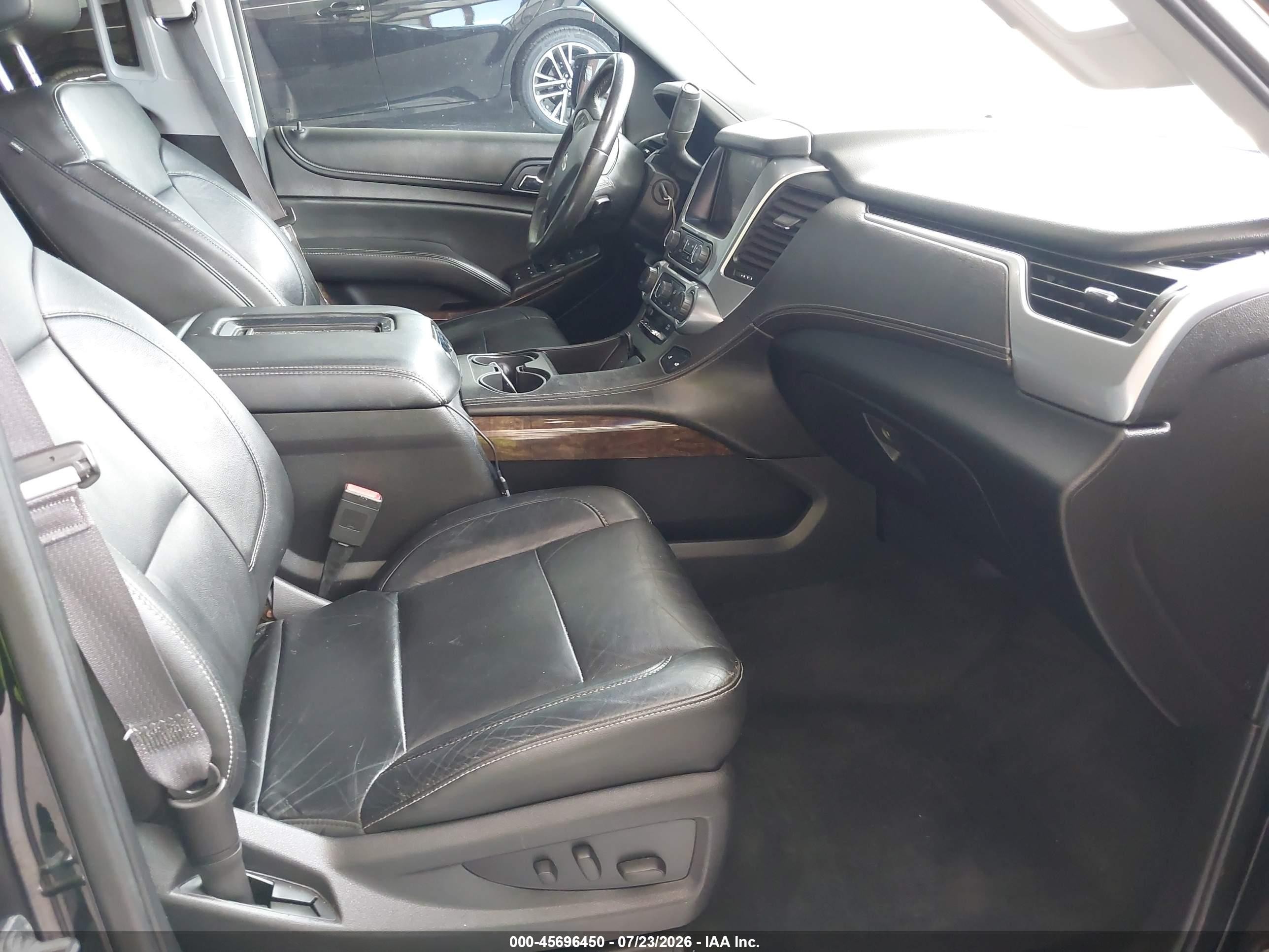 2015 Chevrolet Tahoe Lt Черный vin: 1GNSKBKCXFR171792