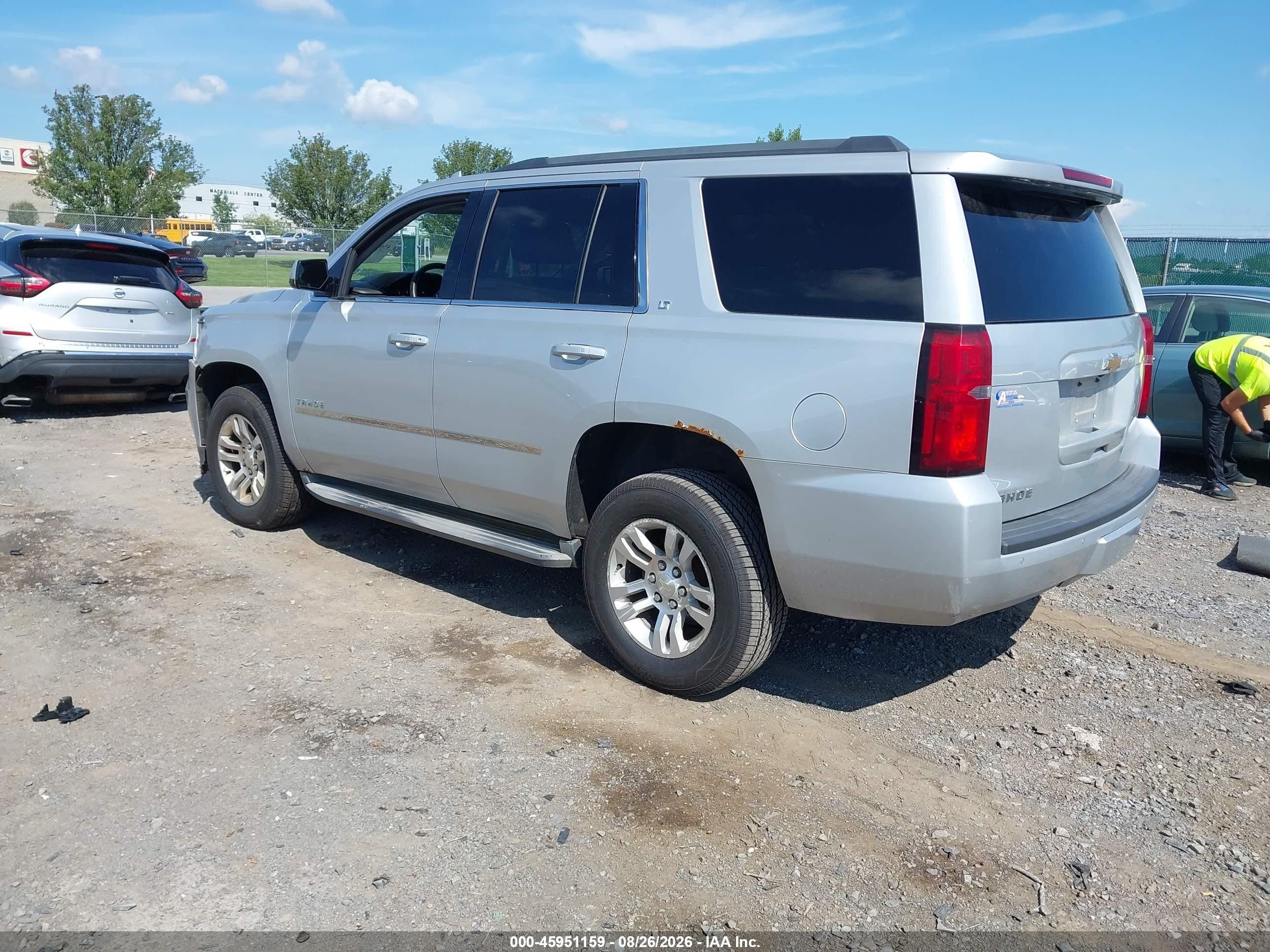 2015 Chevrolet Tahoe Lt Silver vin: 1GNSKBKCXFR616046