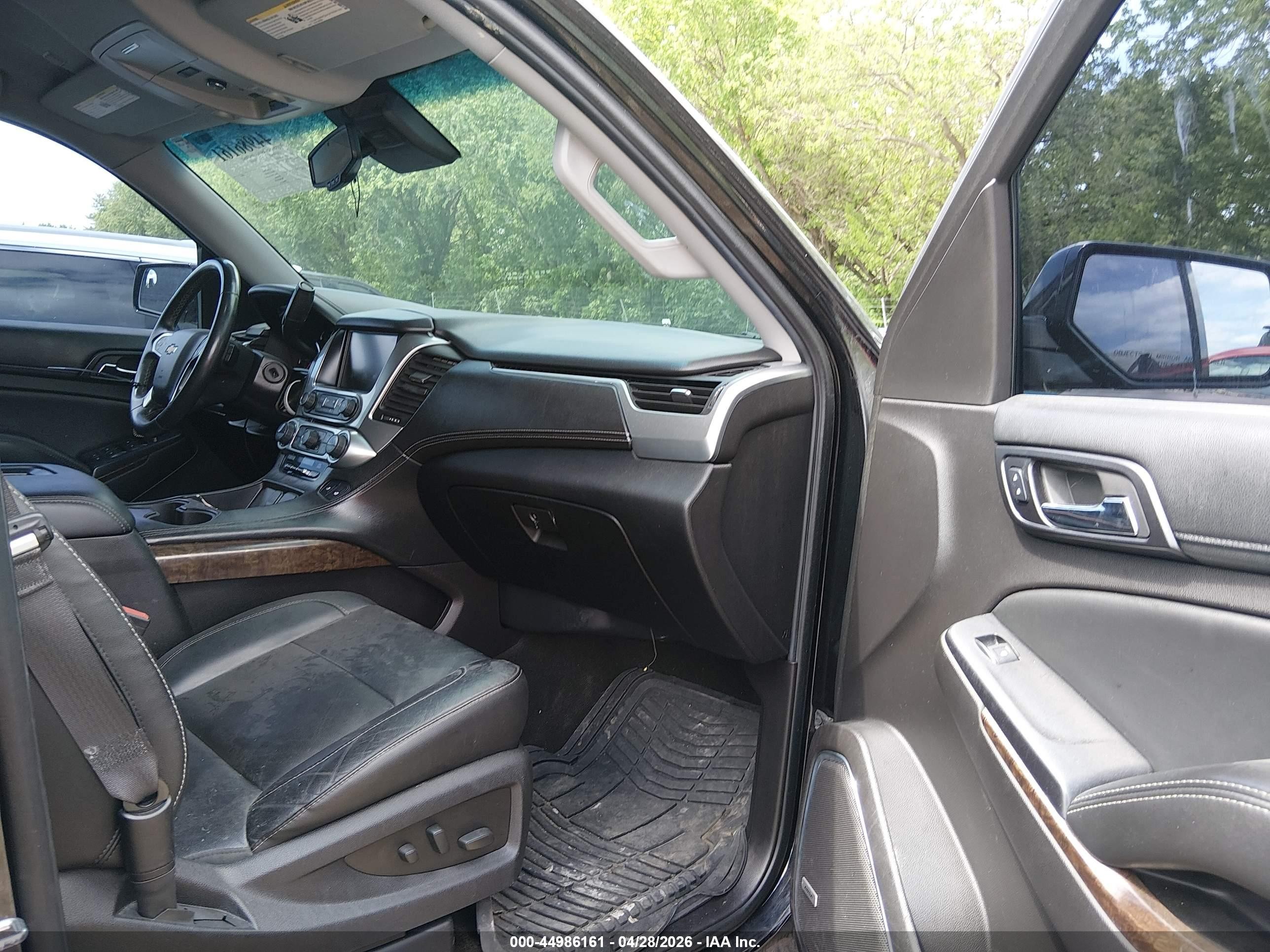 2015 Chevrolet Tahoe Lt Black vin: 1GNSKBKCXFR651833