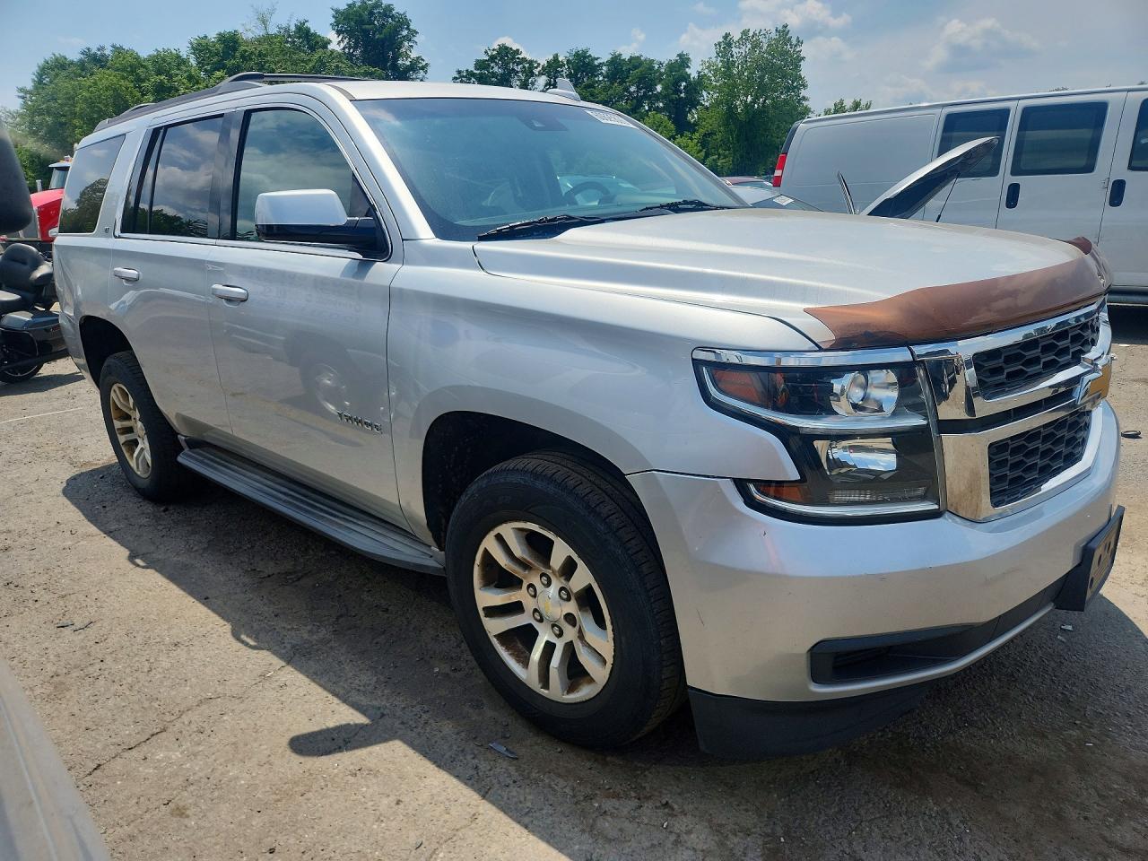 2015 Chevrolet Tahoe K1500 Lt Silver vin: 1GNSKBKCXFR694035