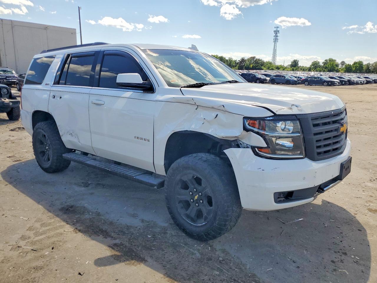2015 Chevrolet Tahoe K1500 Lt White vin: 1GNSKBKCXFR722724