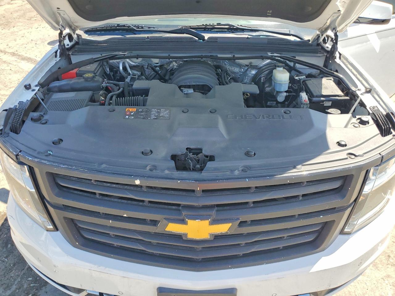 2015 Chevrolet Tahoe K1500 Lt White vin: 1GNSKBKCXFR722724
