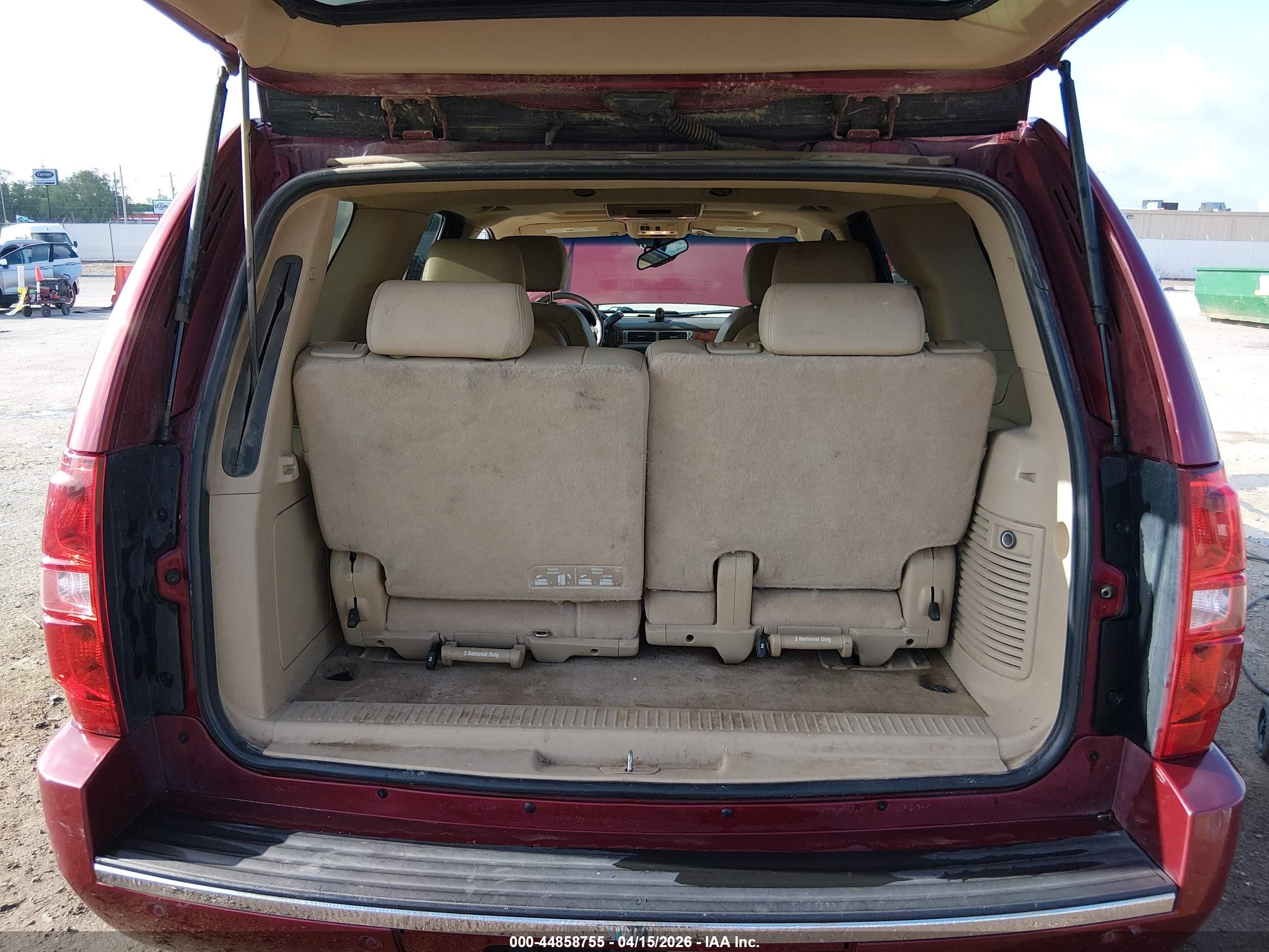 2011 Chevrolet Tahoe Ltz Red vin: 1GNSKCE00BR237770