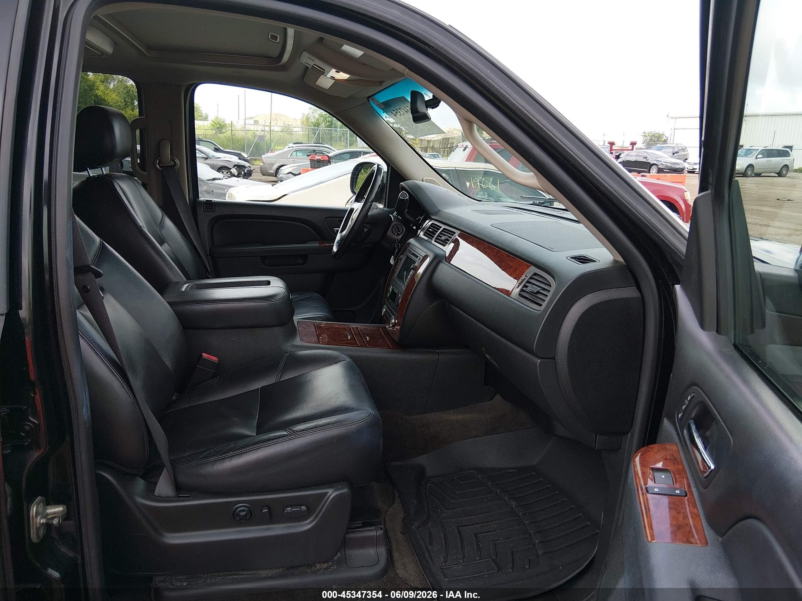 2011 Chevrolet Tahoe Ltz Black vin: 1GNSKCE00BR244556