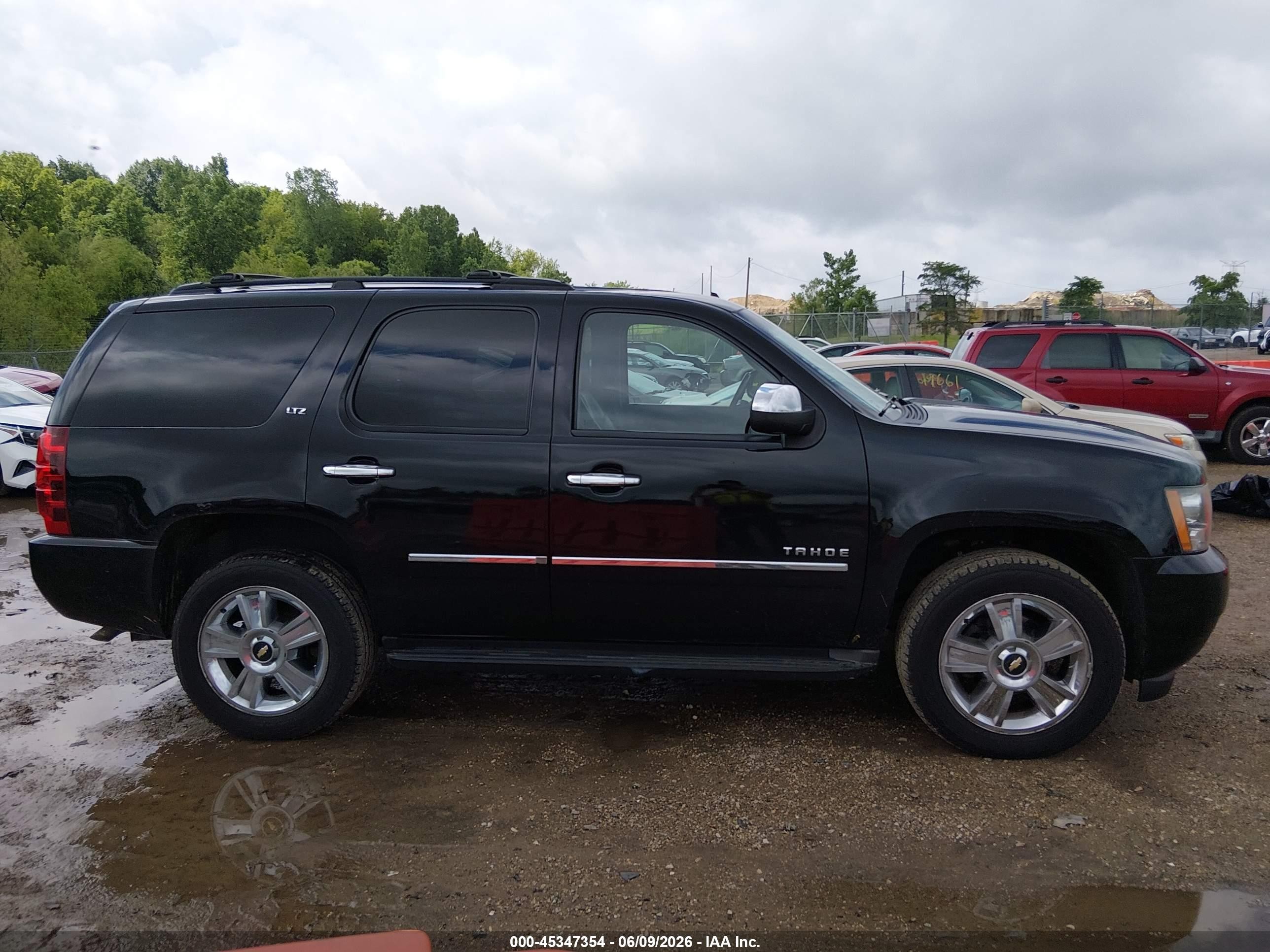 2011 Chevrolet Tahoe Ltz Black vin: 1GNSKCE00BR244556