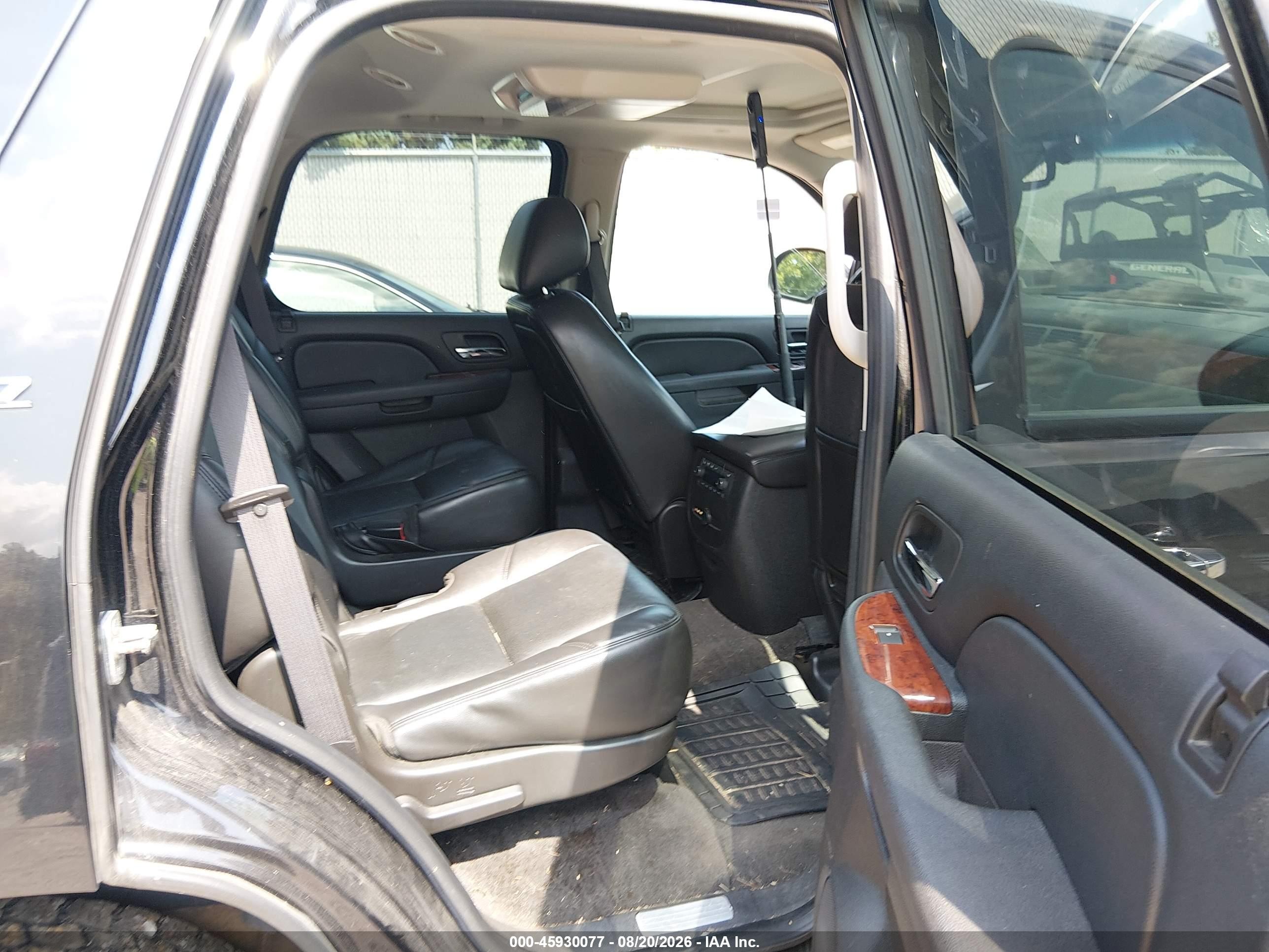 2011 Chevrolet Tahoe Ltz Black vin: 1GNSKCE00BR364986