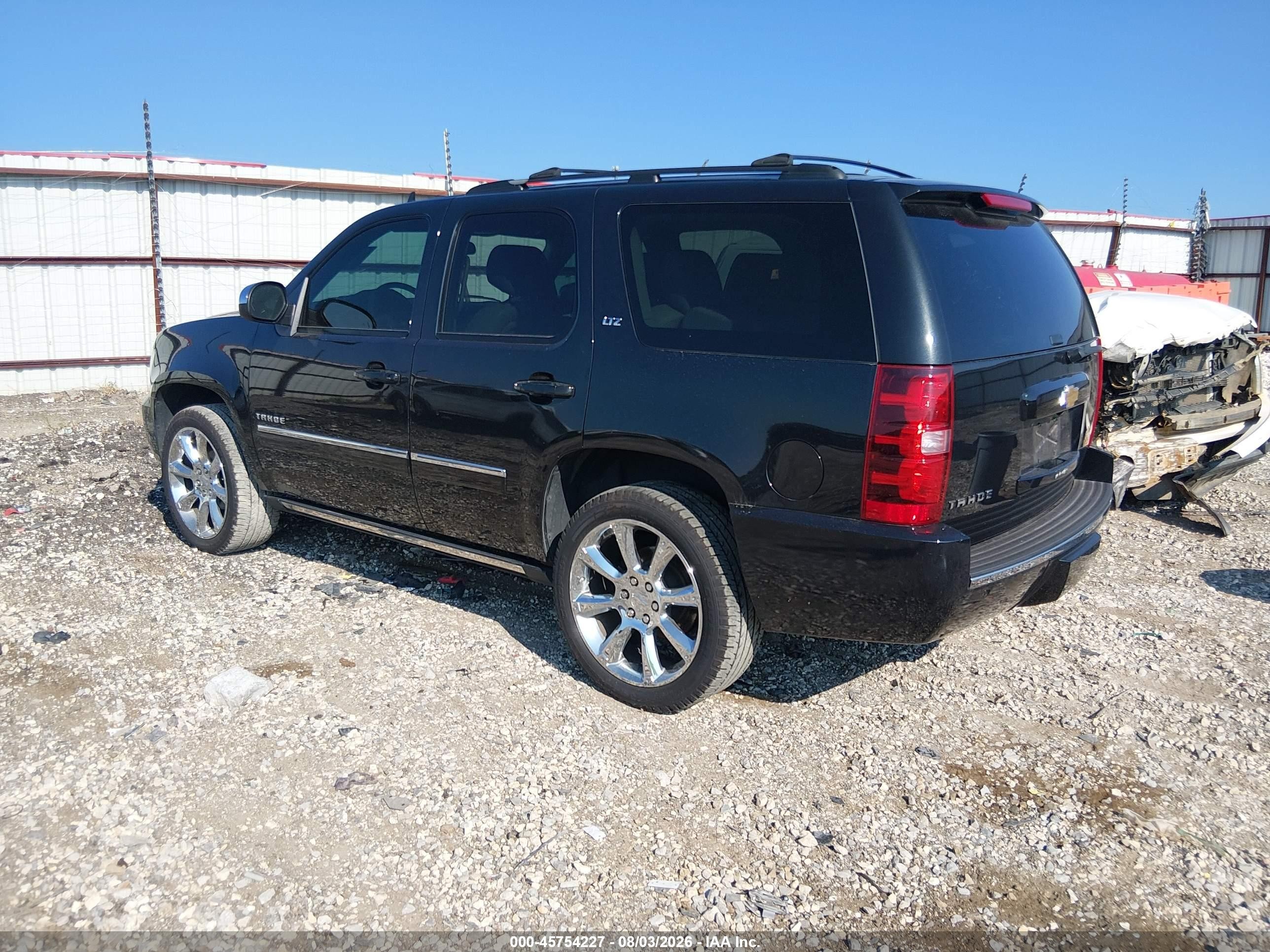 2013 Chevrolet Tahoe Ltz Black vin: 1GNSKCE02DR323567