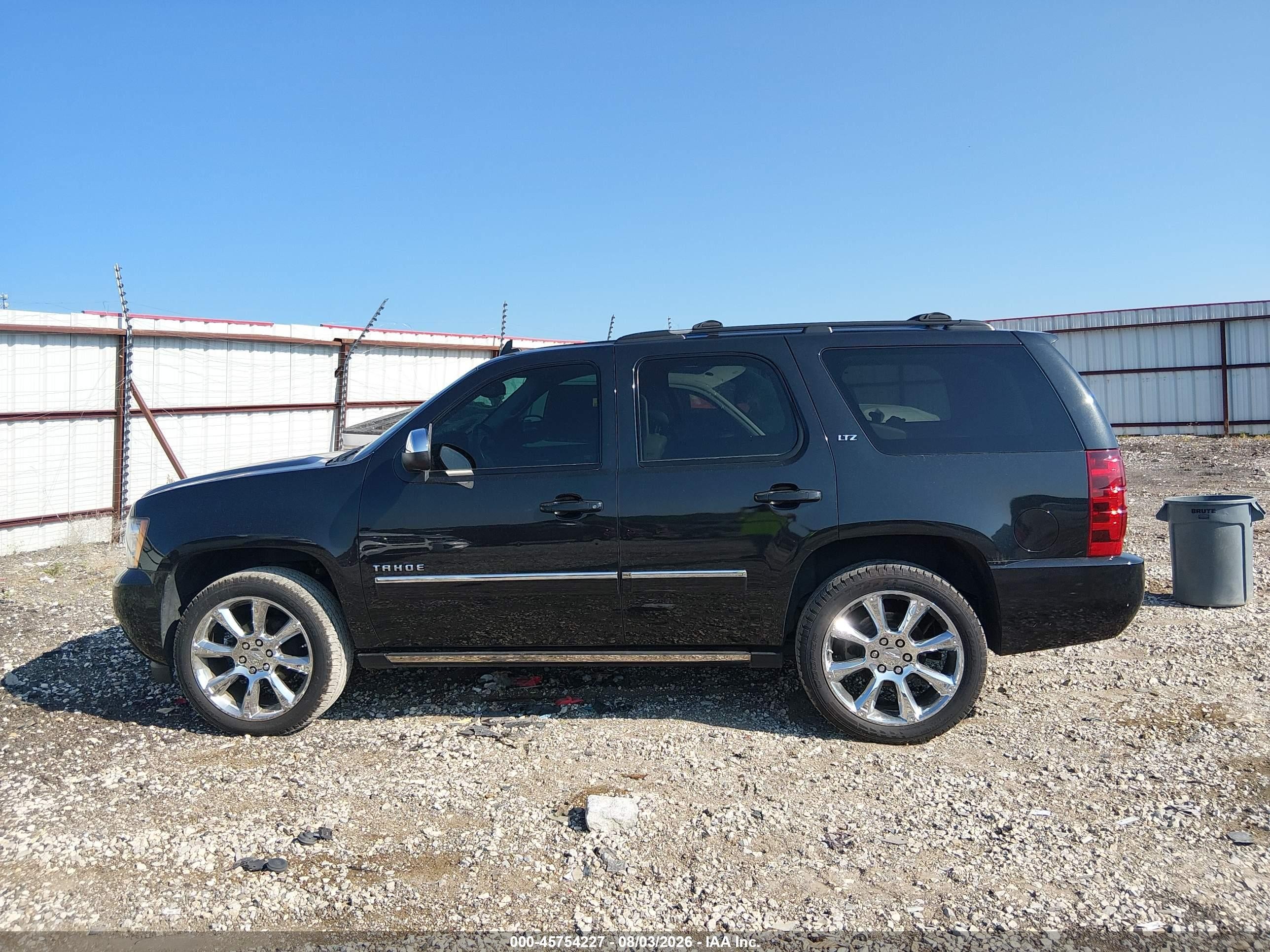 2013 Chevrolet Tahoe Ltz Black vin: 1GNSKCE02DR323567