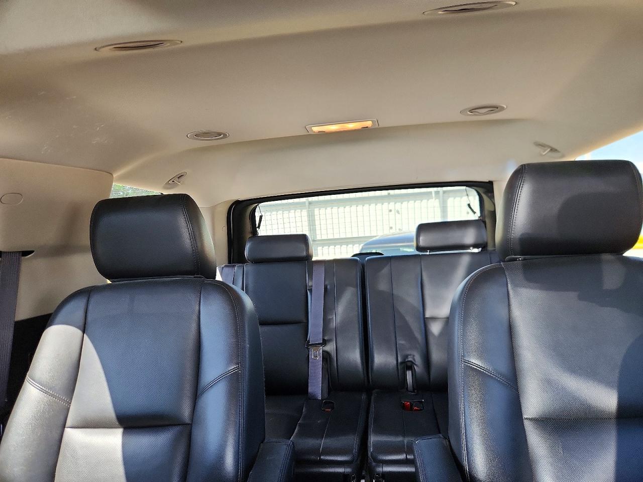 2013 Chevrolet Tahoe K1500 Ltz Белый vin: 1GNSKCE03DR368467