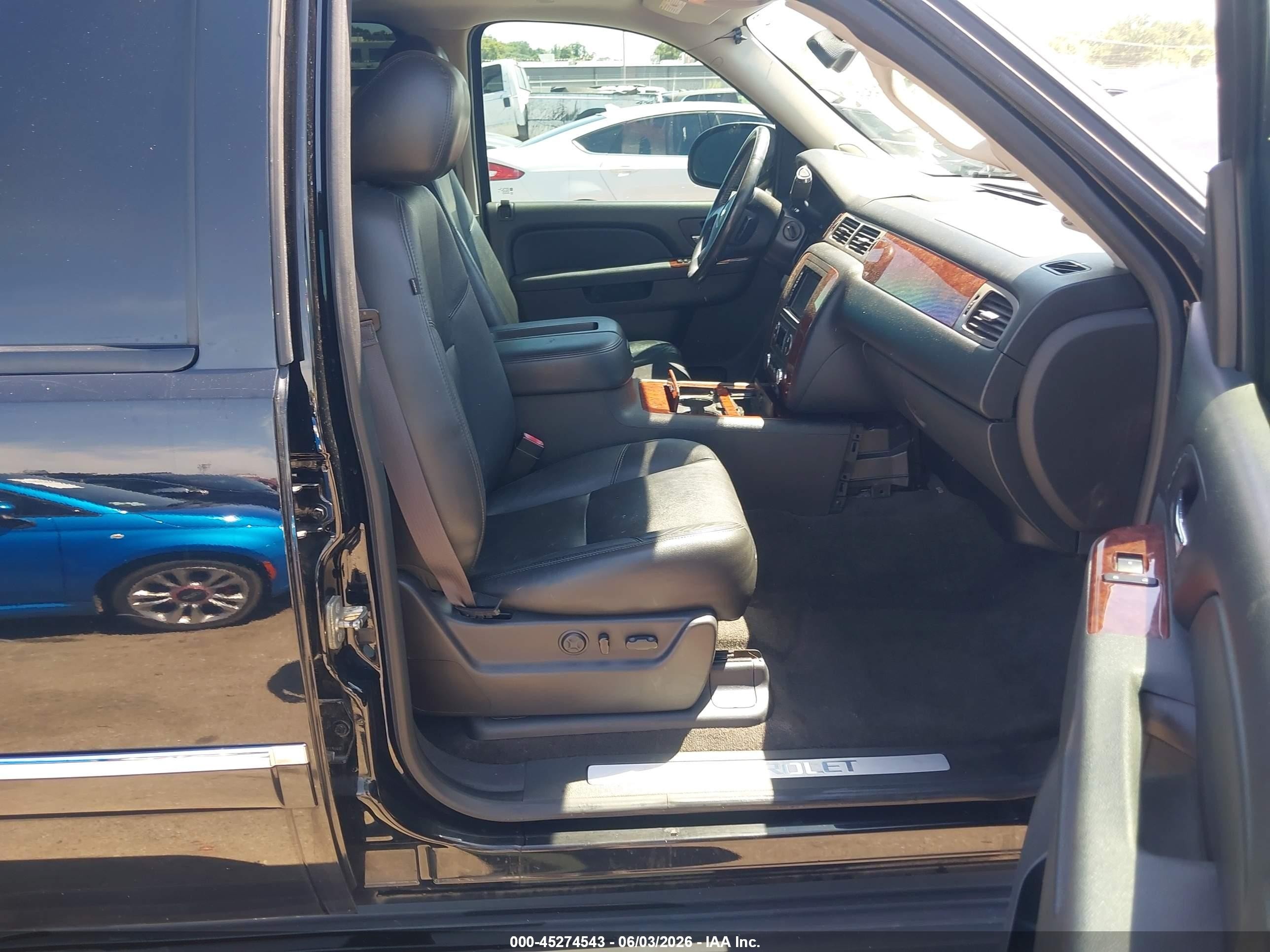 2014 Chevrolet Tahoe Ltz Black vin: 1GNSKCE03ER123766