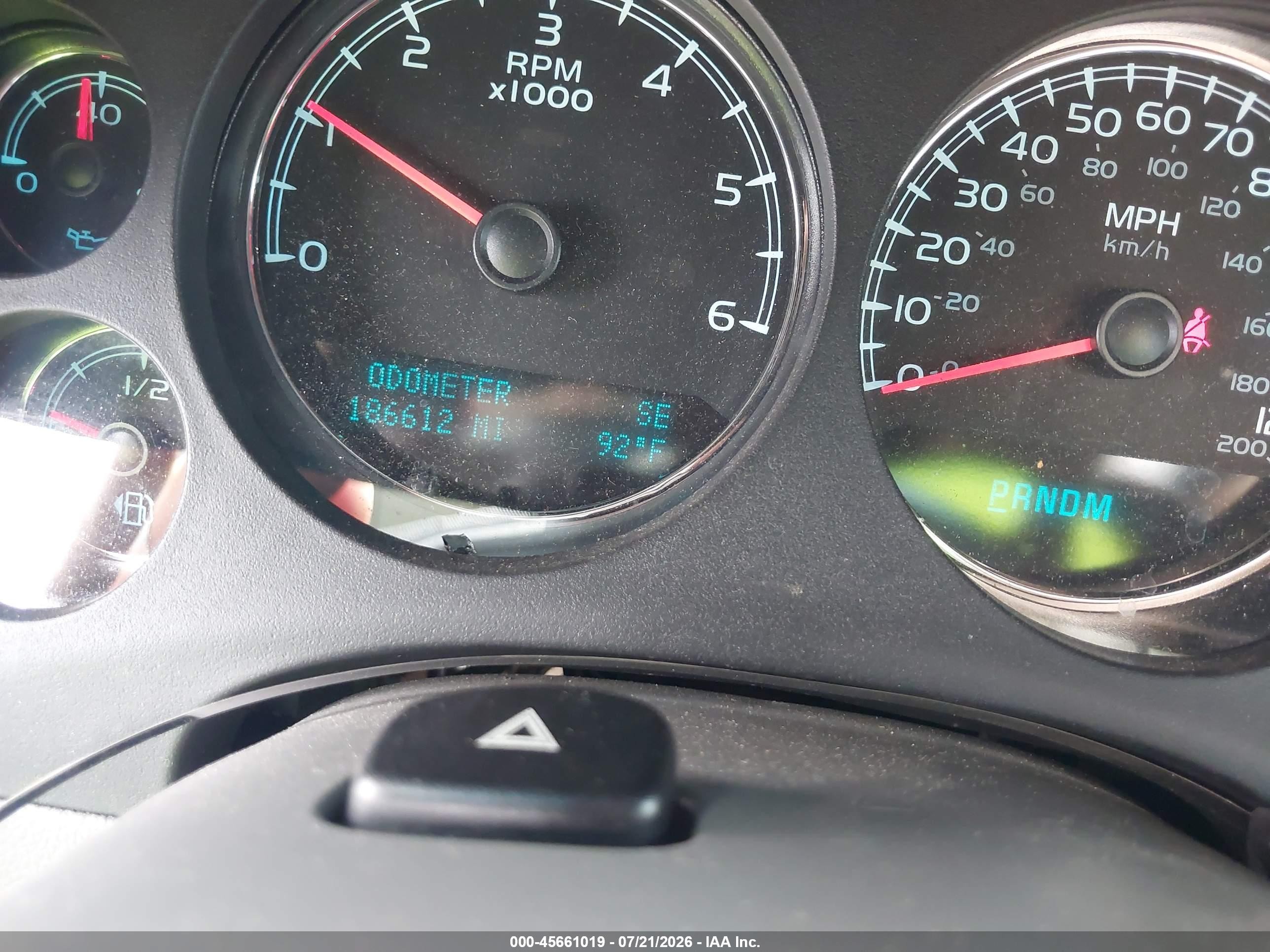 2014 Chevrolet Tahoe Ltz Silver vin: 1GNSKCE03ER156749