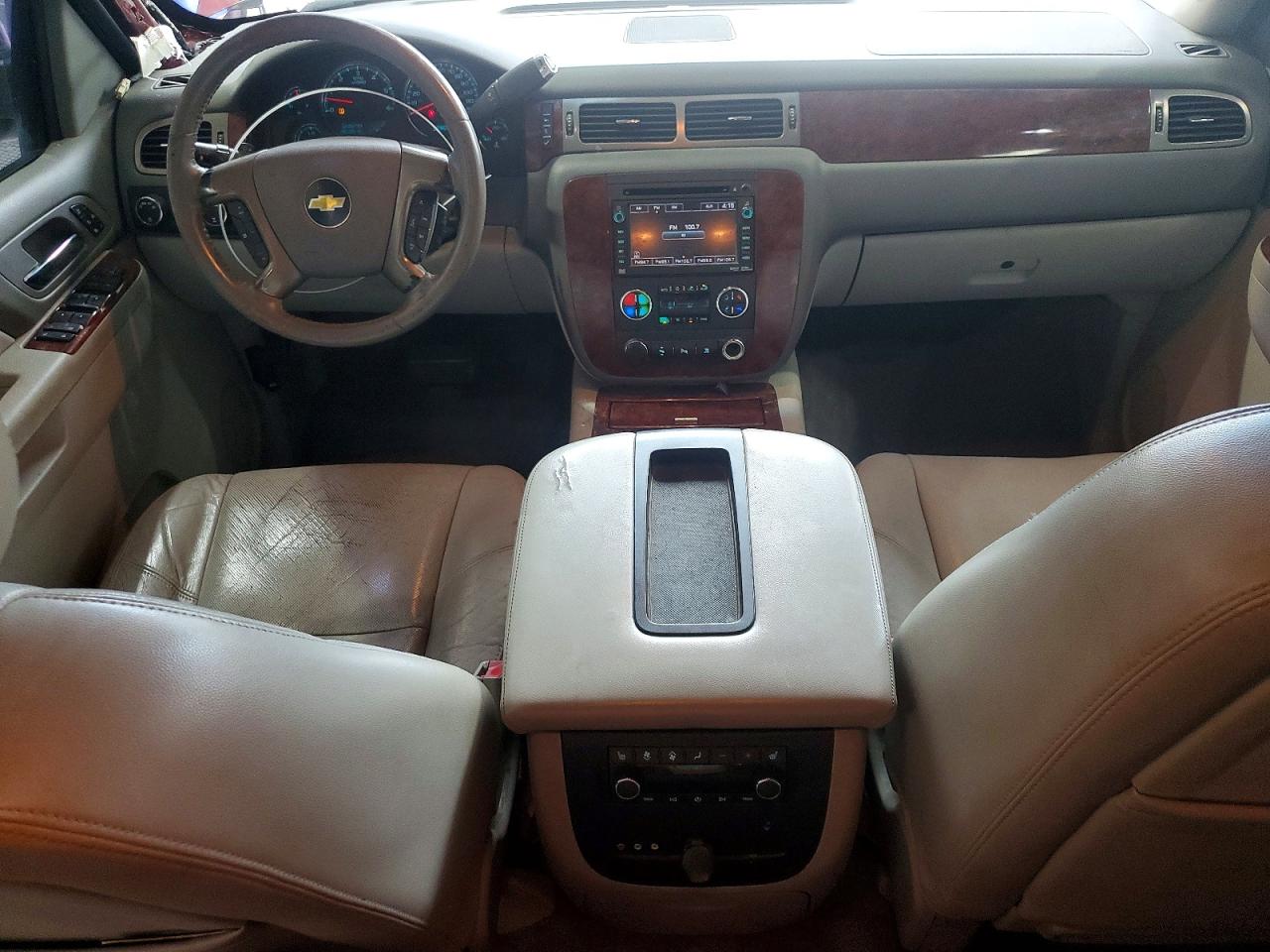 2011 Chevrolet Tahoe K1500 Ltz Red vin: 1GNSKCE04BR131550