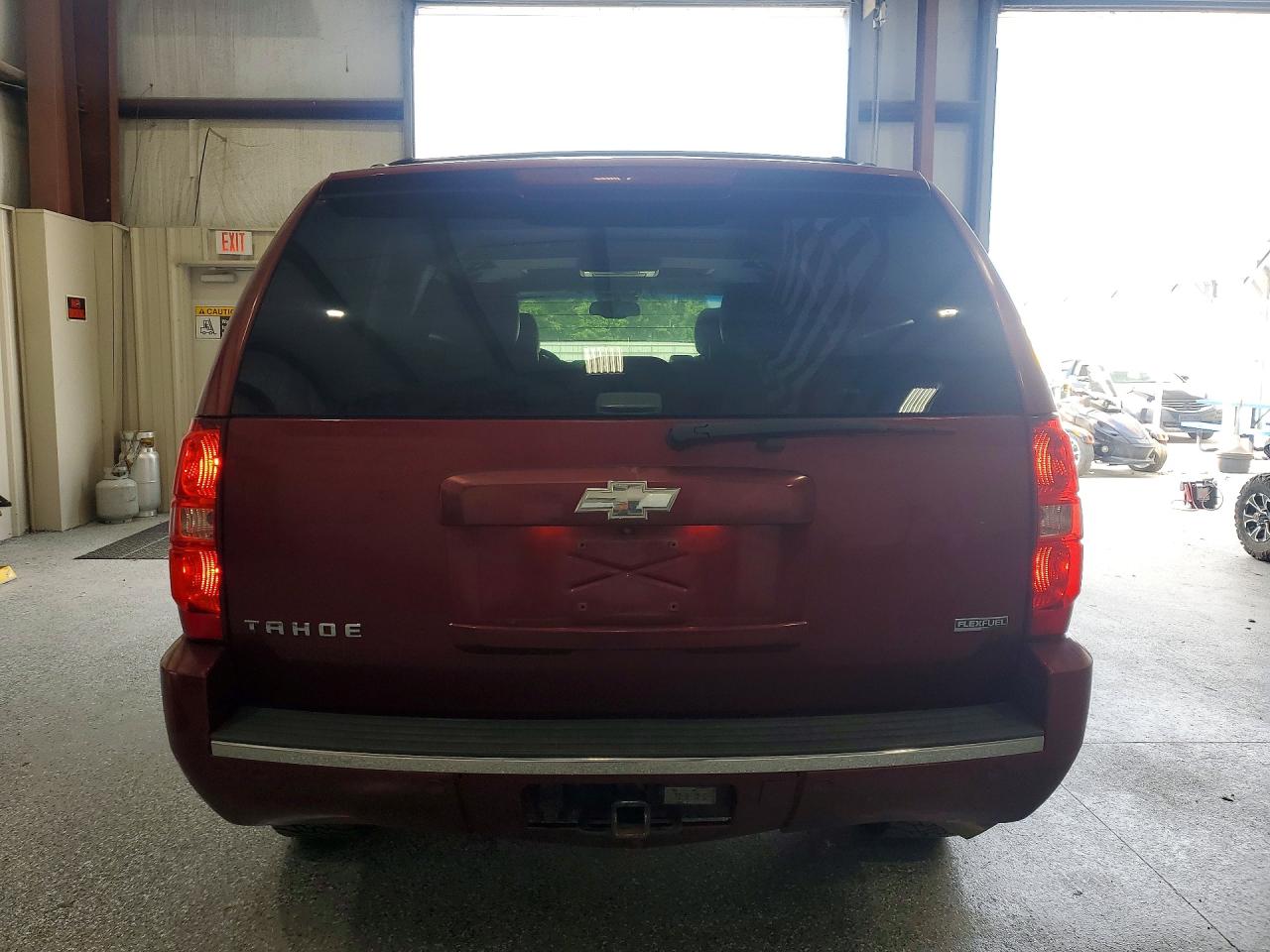 2011 Chevrolet Tahoe K1500 Ltz Red vin: 1GNSKCE04BR131550