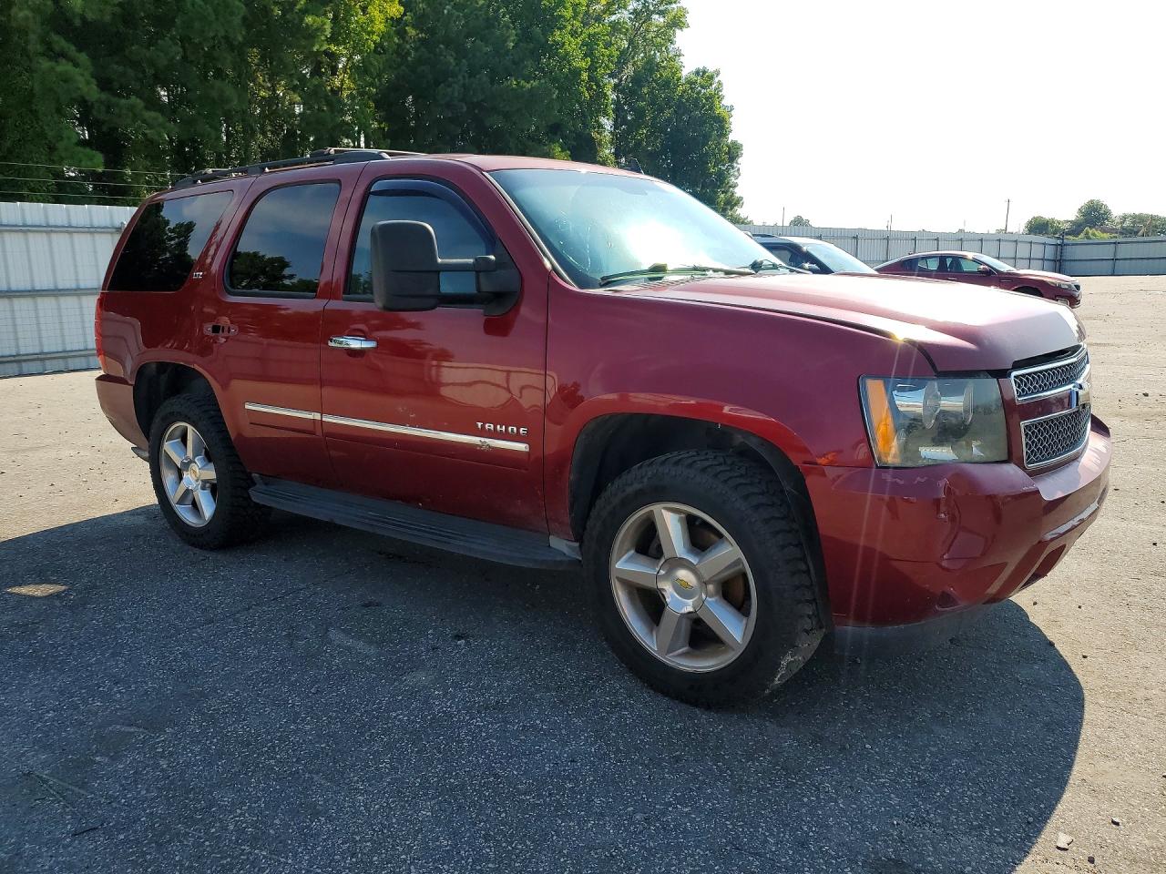 2011 Chevrolet Tahoe K1500 Ltz Красный vin: 1GNSKCE04BR131550