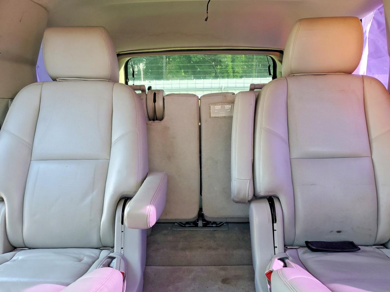 2011 Chevrolet Tahoe K1500 Ltz Красный vin: 1GNSKCE04BR131550