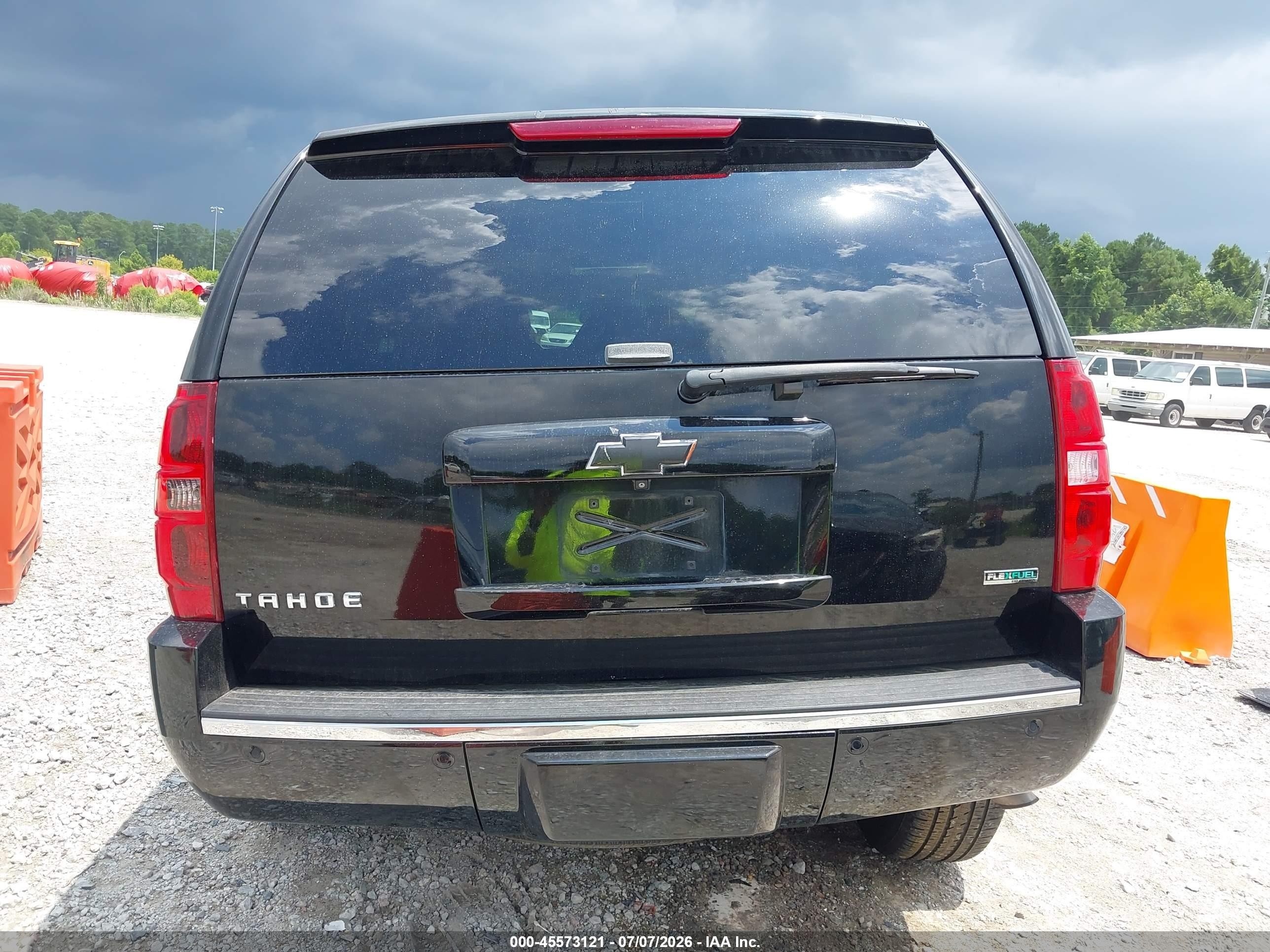 2011 Chevrolet Tahoe Ltz Black vin: 1GNSKCE04BR283019