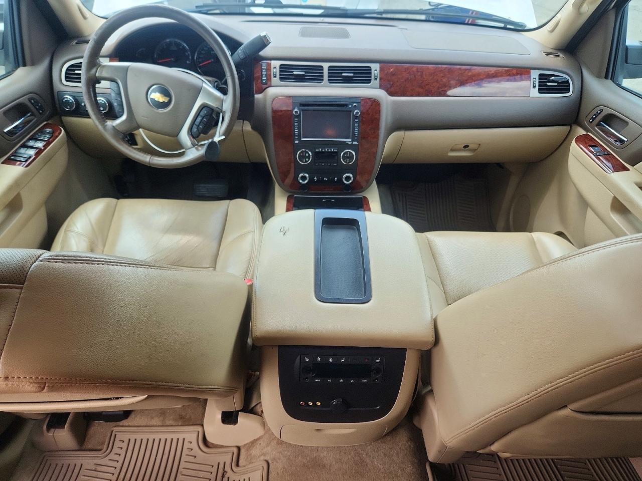 2014 Chevrolet Tahoe K1500 Ltz White vin: 1GNSKCE04ER131634