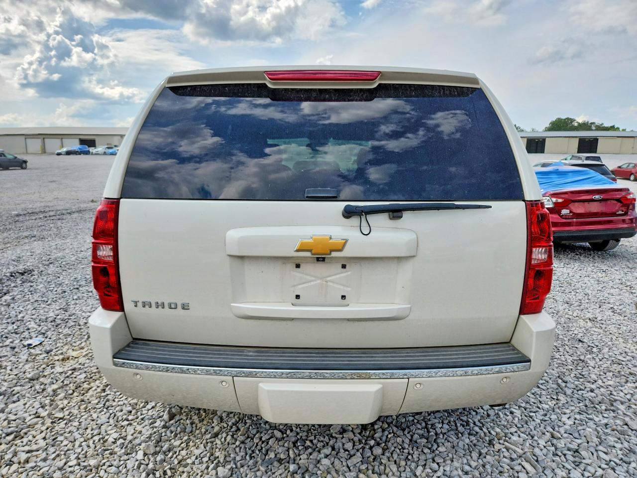 2014 Chevrolet Tahoe K1500 Ltz White vin: 1GNSKCE05ER188876