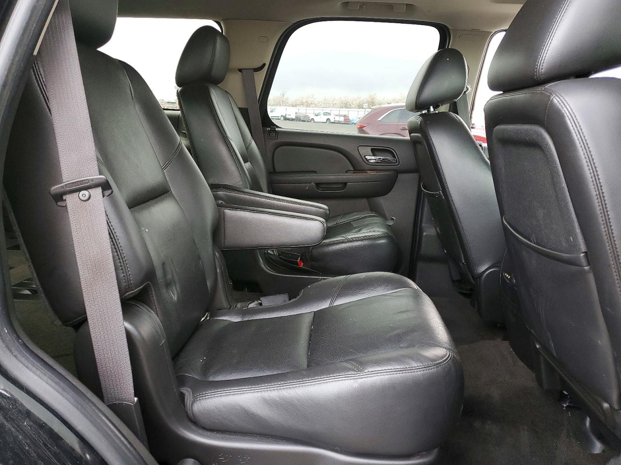 2011 Chevrolet Tahoe K1500 Ltz Black vin: 1GNSKCE06BR283460