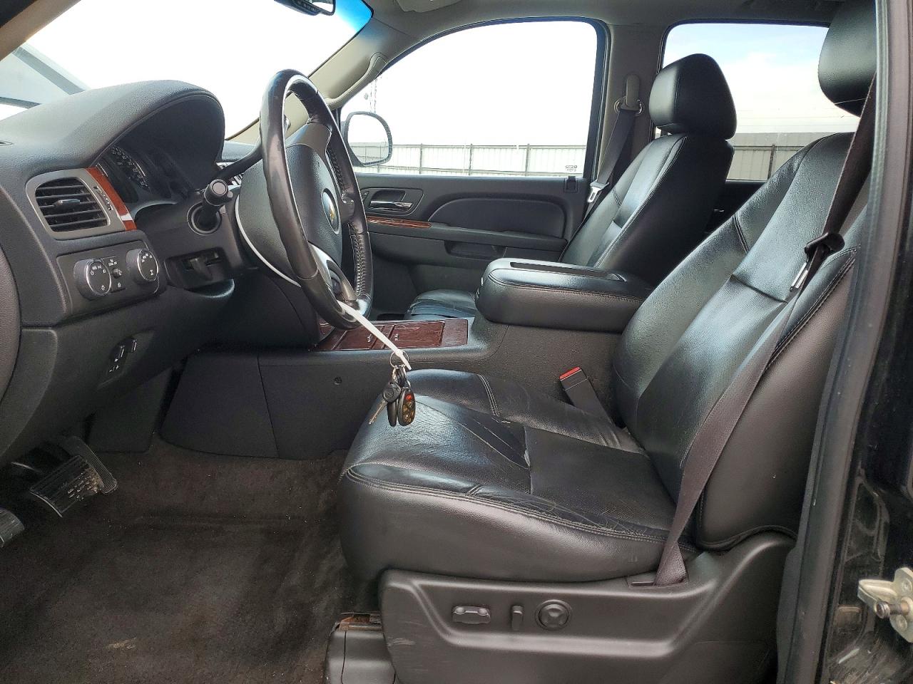 2011 Chevrolet Tahoe K1500 Ltz Black vin: 1GNSKCE06BR283460