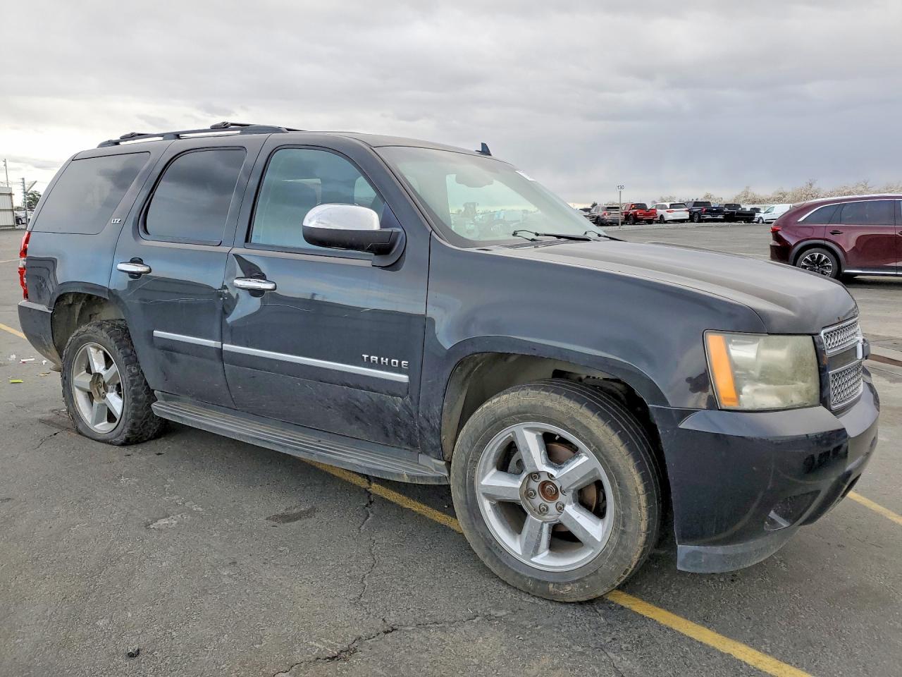 2011 Chevrolet Tahoe K1500 Ltz Black vin: 1GNSKCE06BR283460