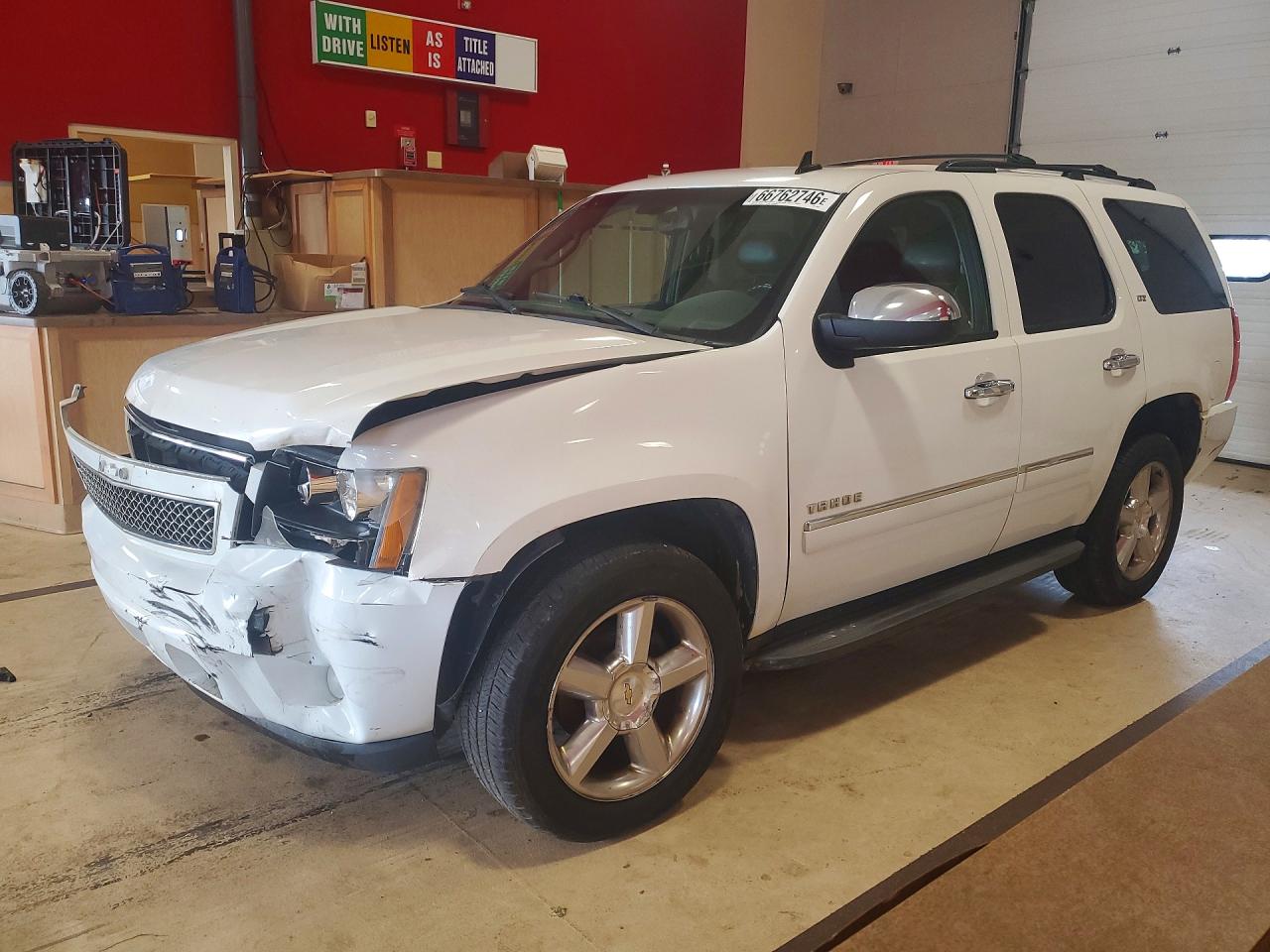 2011 Chevrolet Tahoe K1500 Ltz White vin: 1GNSKCE06BR398463