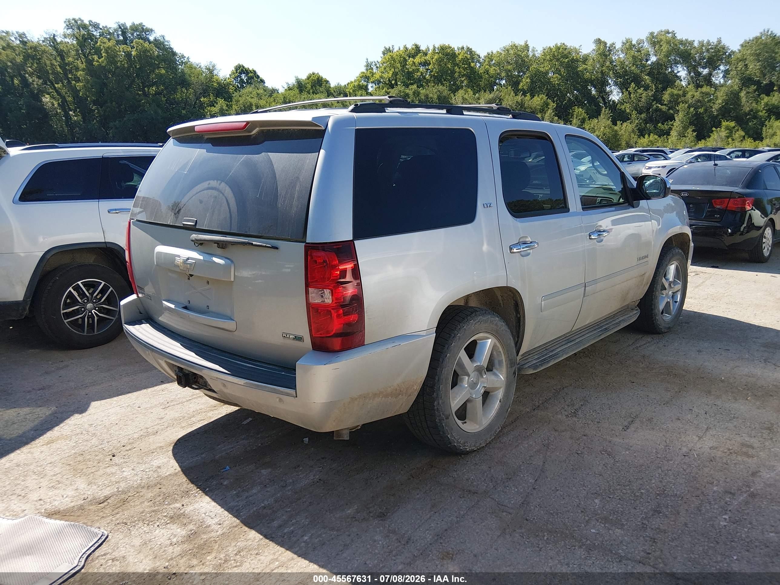 2011 Chevrolet Tahoe Ltz Tan vin: 1GNSKCE07BR119053