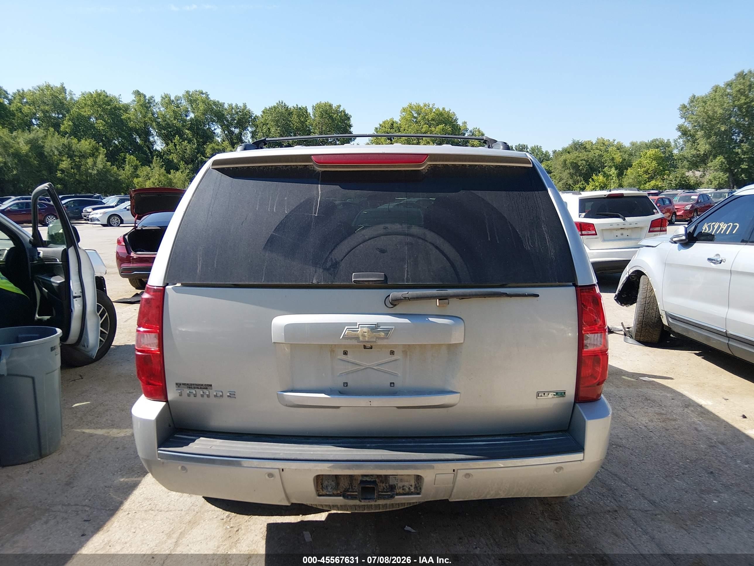 2011 Chevrolet Tahoe Ltz Tan vin: 1GNSKCE07BR119053