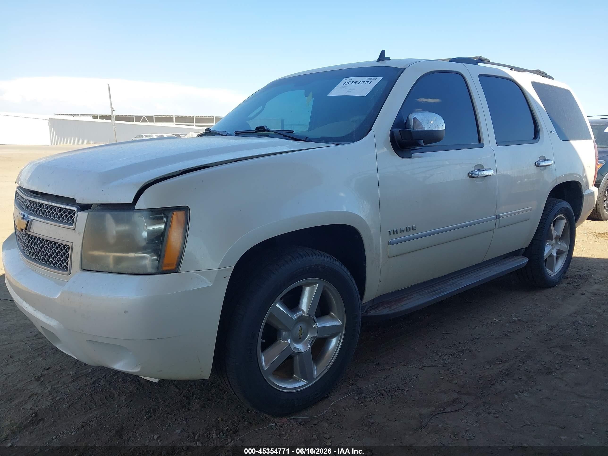 2011 Chevrolet Tahoe Ltz Cream vin: 1GNSKCE07BR324209
