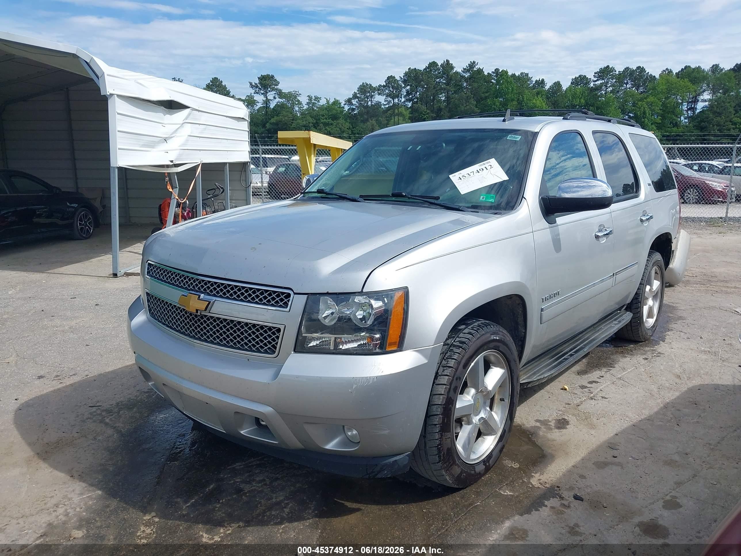 2012 Chevrolet Tahoe Ltz Silver vin: 1GNSKCE08CR213895