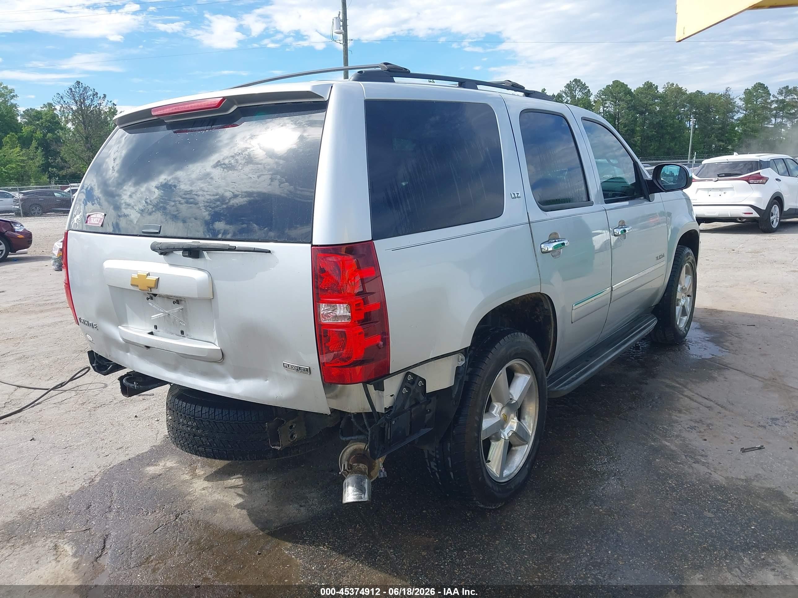 2012 Chevrolet Tahoe Ltz Silver vin: 1GNSKCE08CR213895
