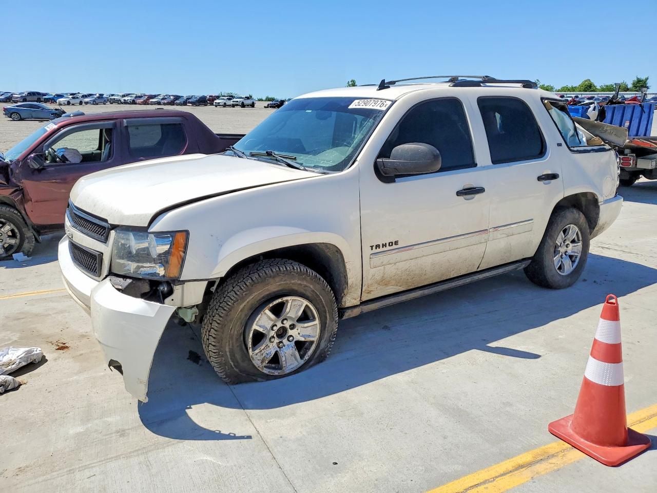 2012 Chevrolet Tahoe K1500 Ltz Beige vin: 1GNSKCE08CR305847