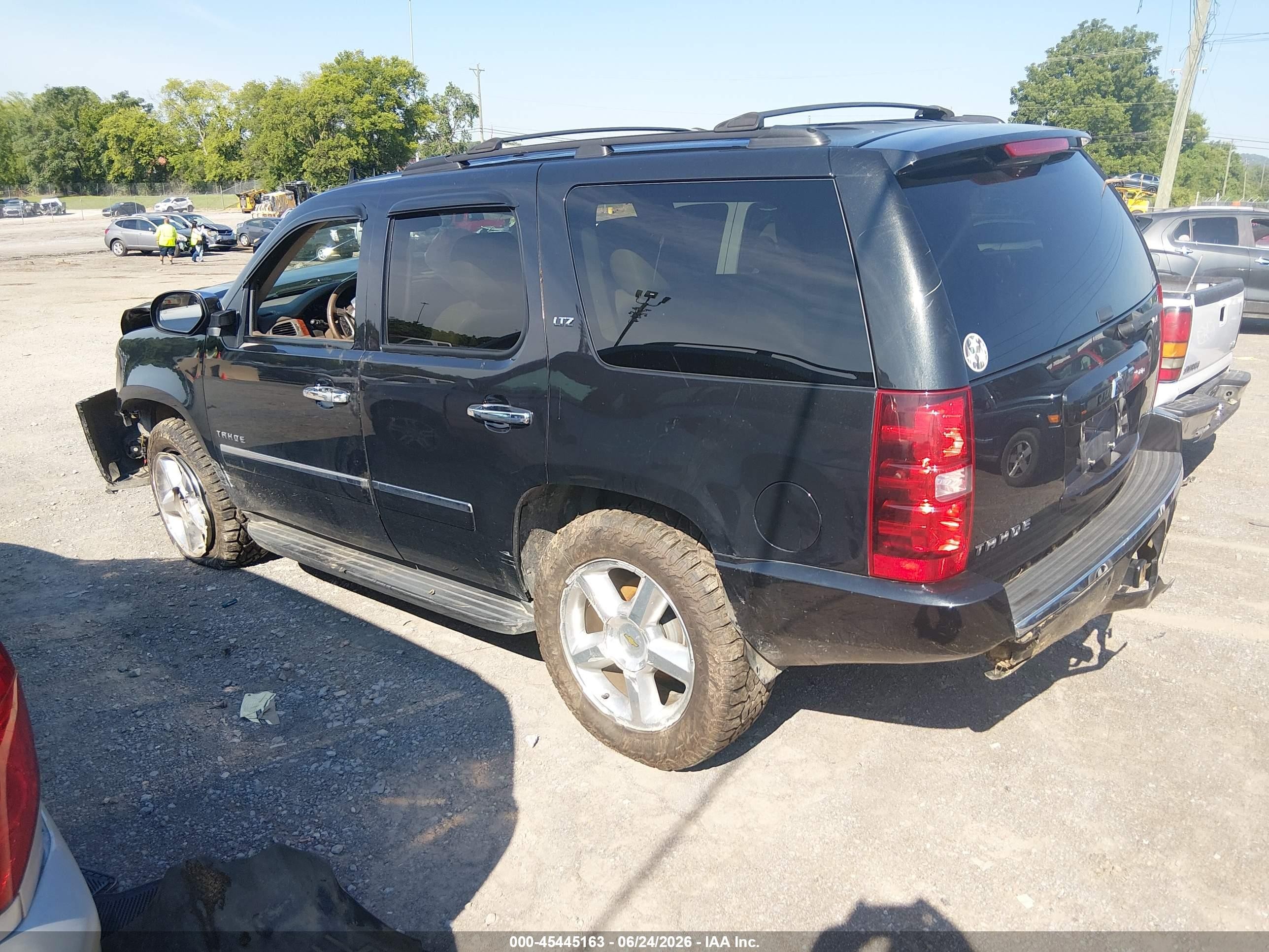 2013 Chevrolet Tahoe Ltz Black vin: 1GNSKCE09DR294133