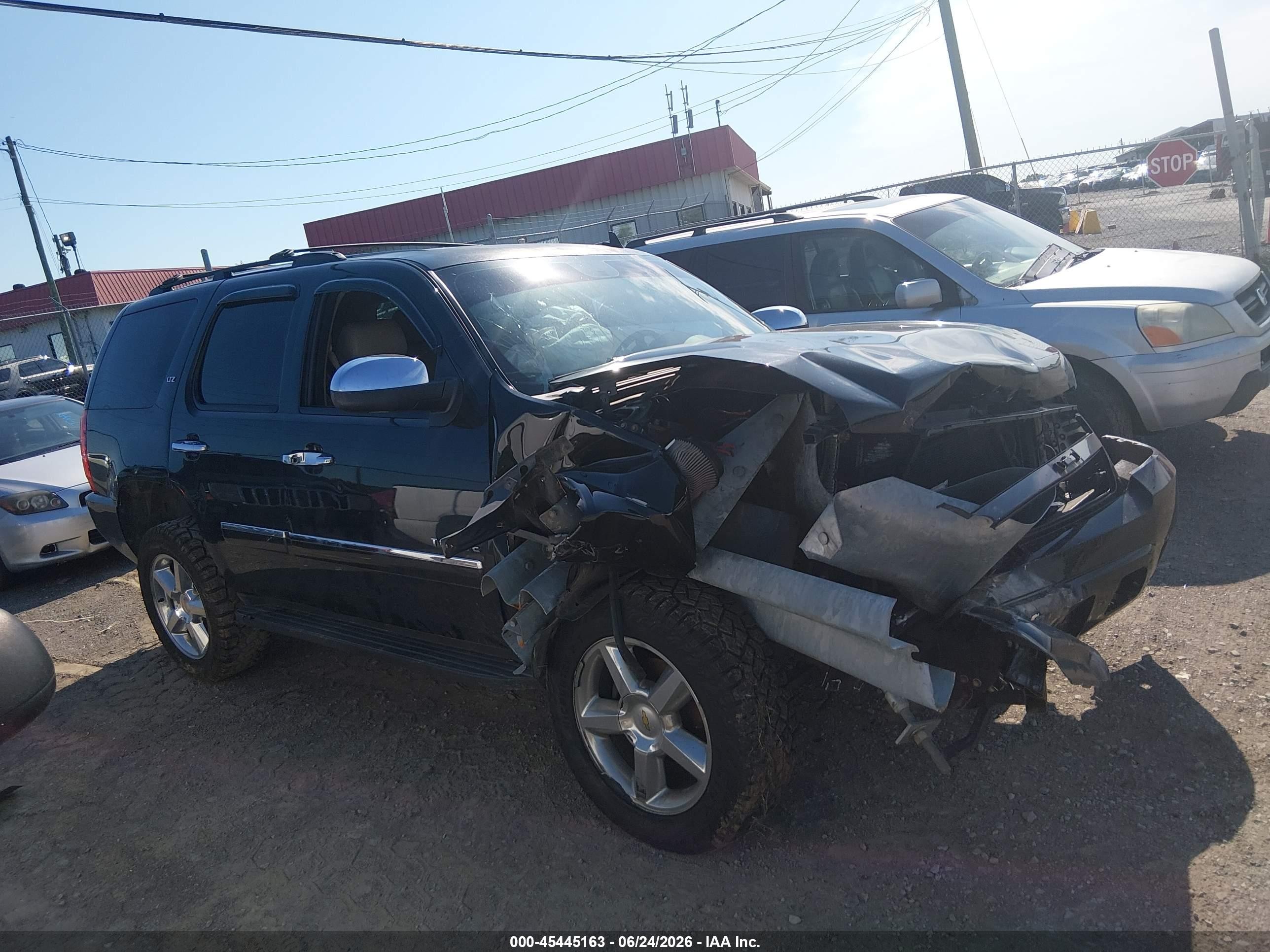 2013 Chevrolet Tahoe Ltz Black vin: 1GNSKCE09DR294133
