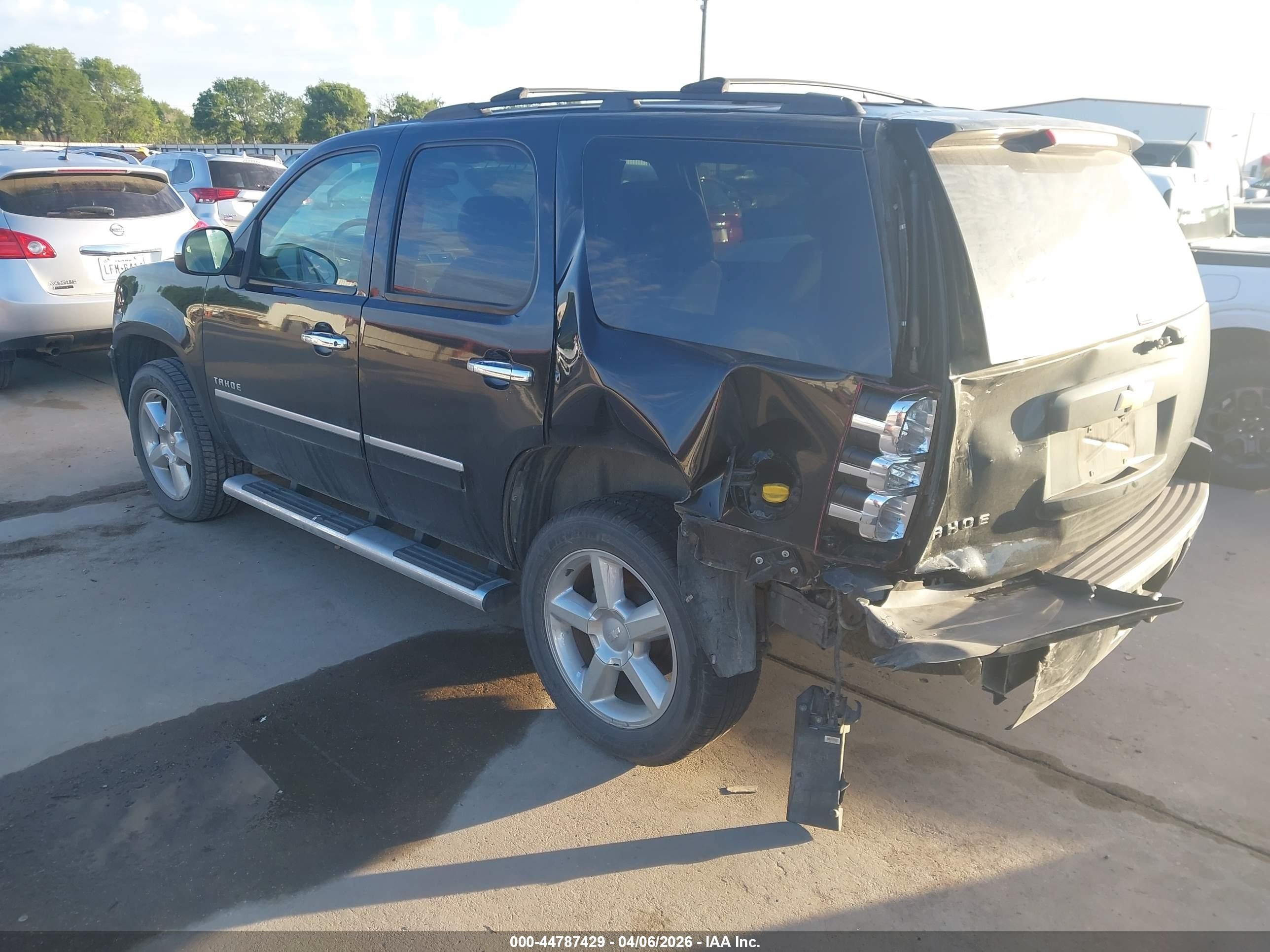 2014 Chevrolet Tahoe Ltz Black vin: 1GNSKCE09ER131581