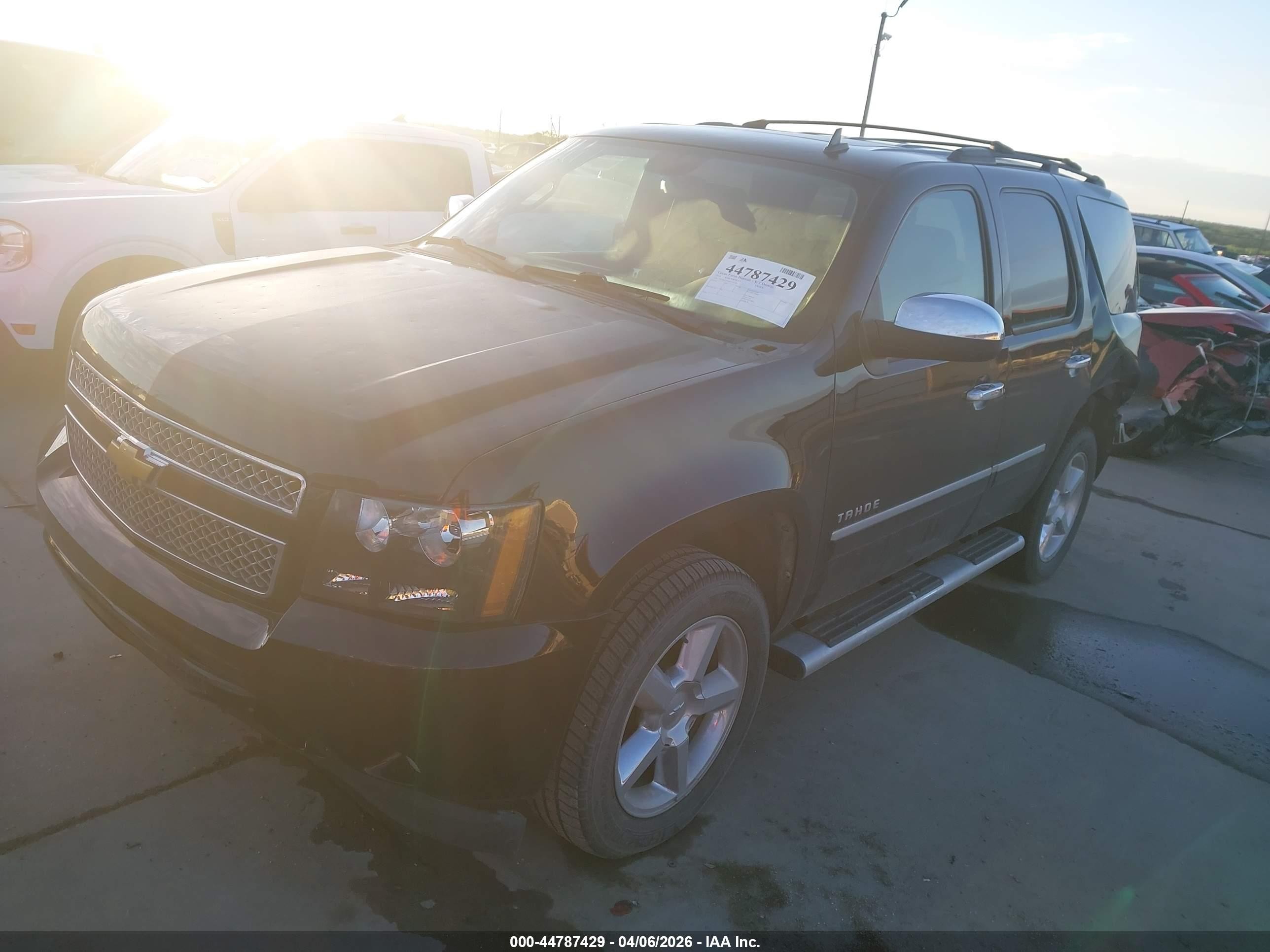 2014 Chevrolet Tahoe Ltz Black vin: 1GNSKCE09ER131581