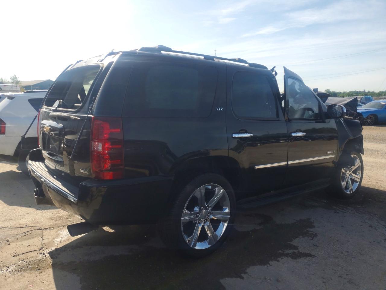 2011 Chevrolet Tahoe K1500 Ltz Black vin: 1GNSKCE0XBR177366