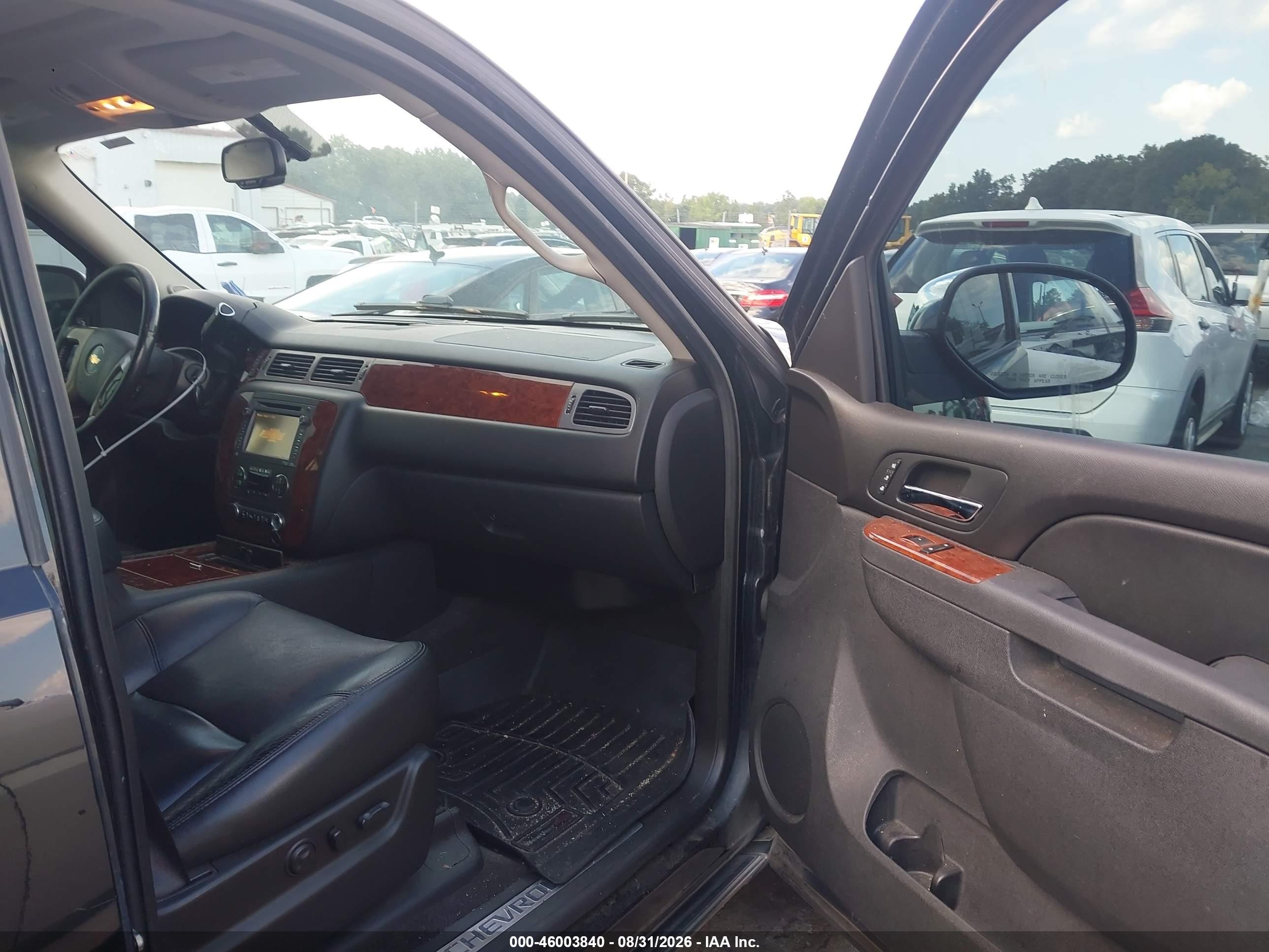 2013 Chevrolet Tahoe Ltz Black vin: 1GNSKCE0XDR130695