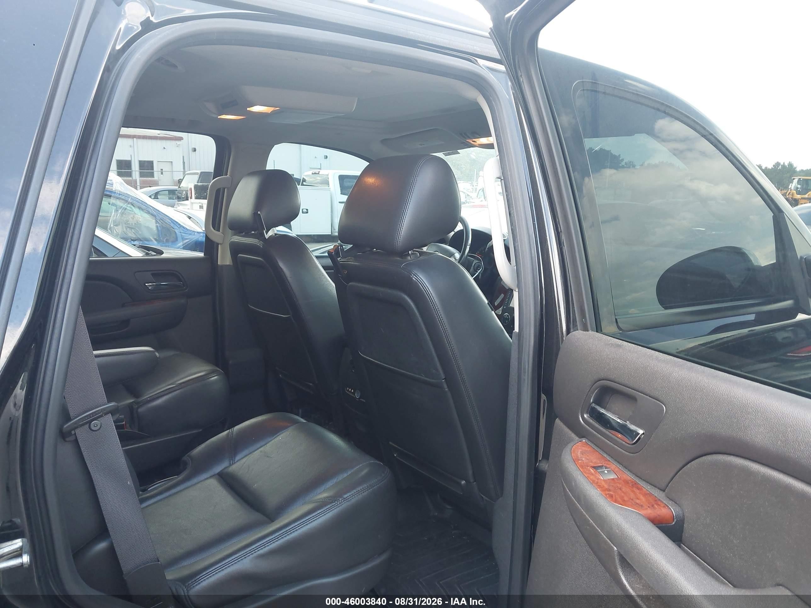2013 Chevrolet Tahoe Ltz Black vin: 1GNSKCE0XDR130695