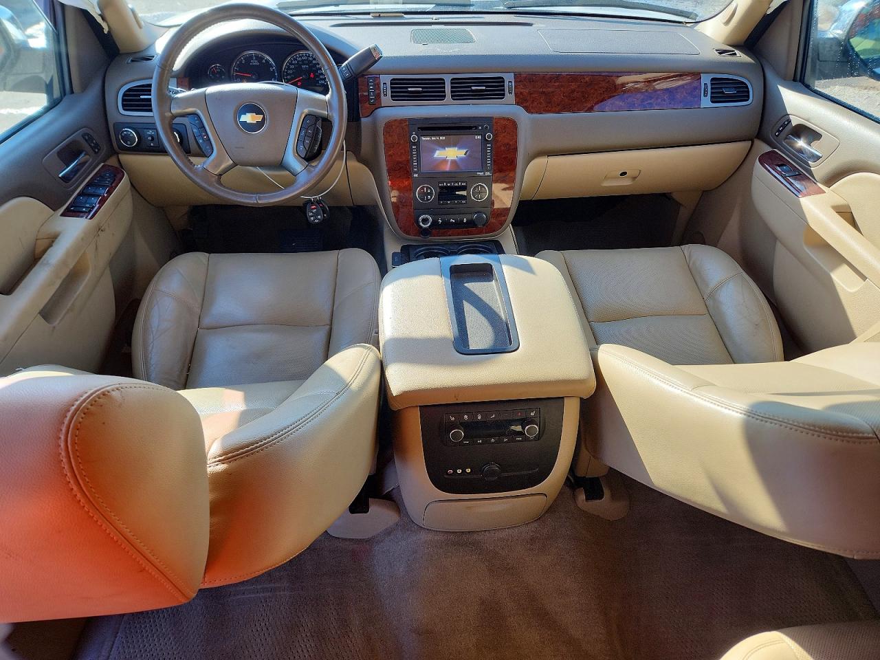 2014 Chevrolet Tahoe K1500 Ltz Кремовый vin: 1GNSKCE0XER127880