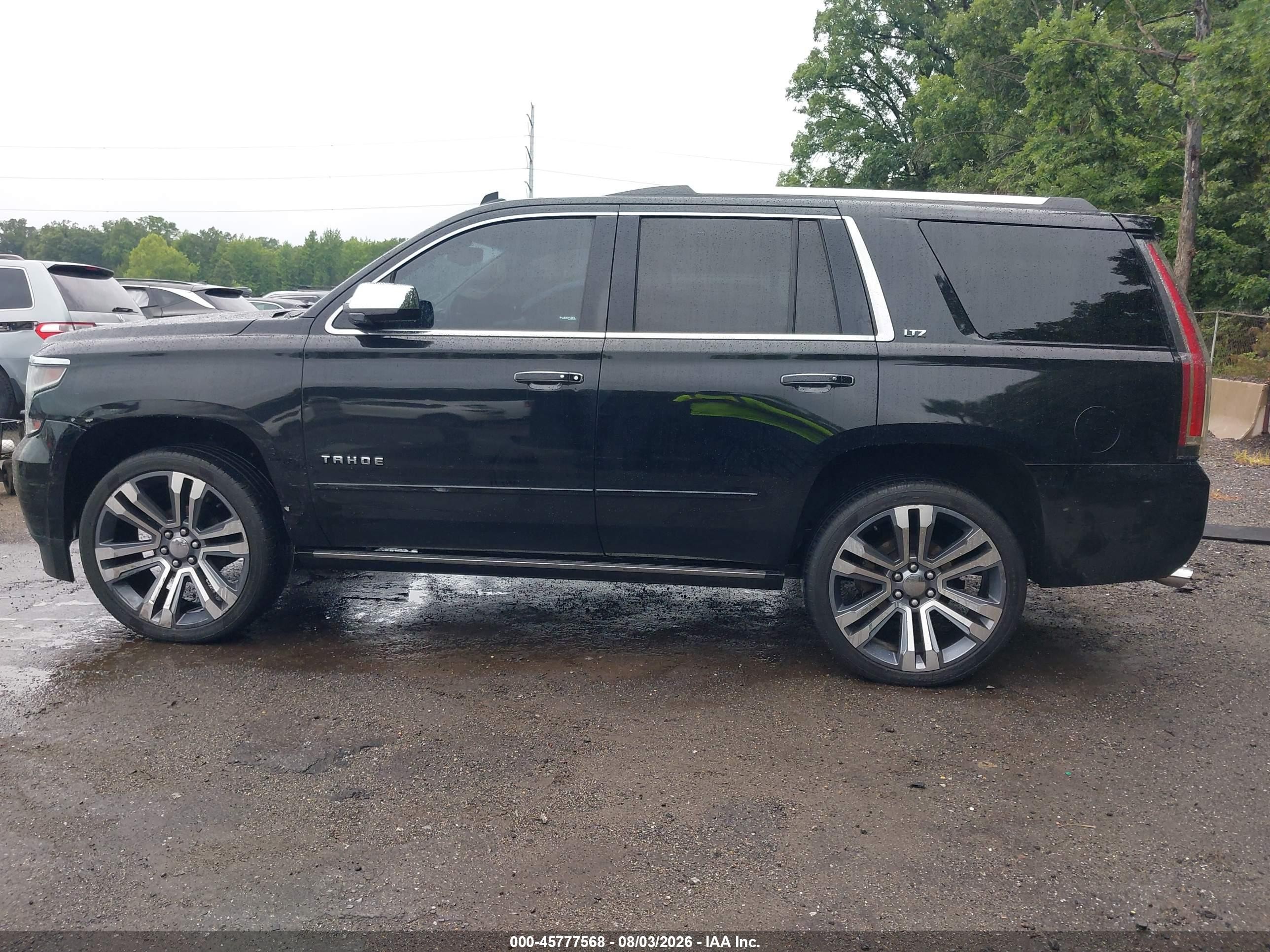 2015 Chevrolet Tahoe Ltz Черный vin: 1GNSKCKC0FR105774