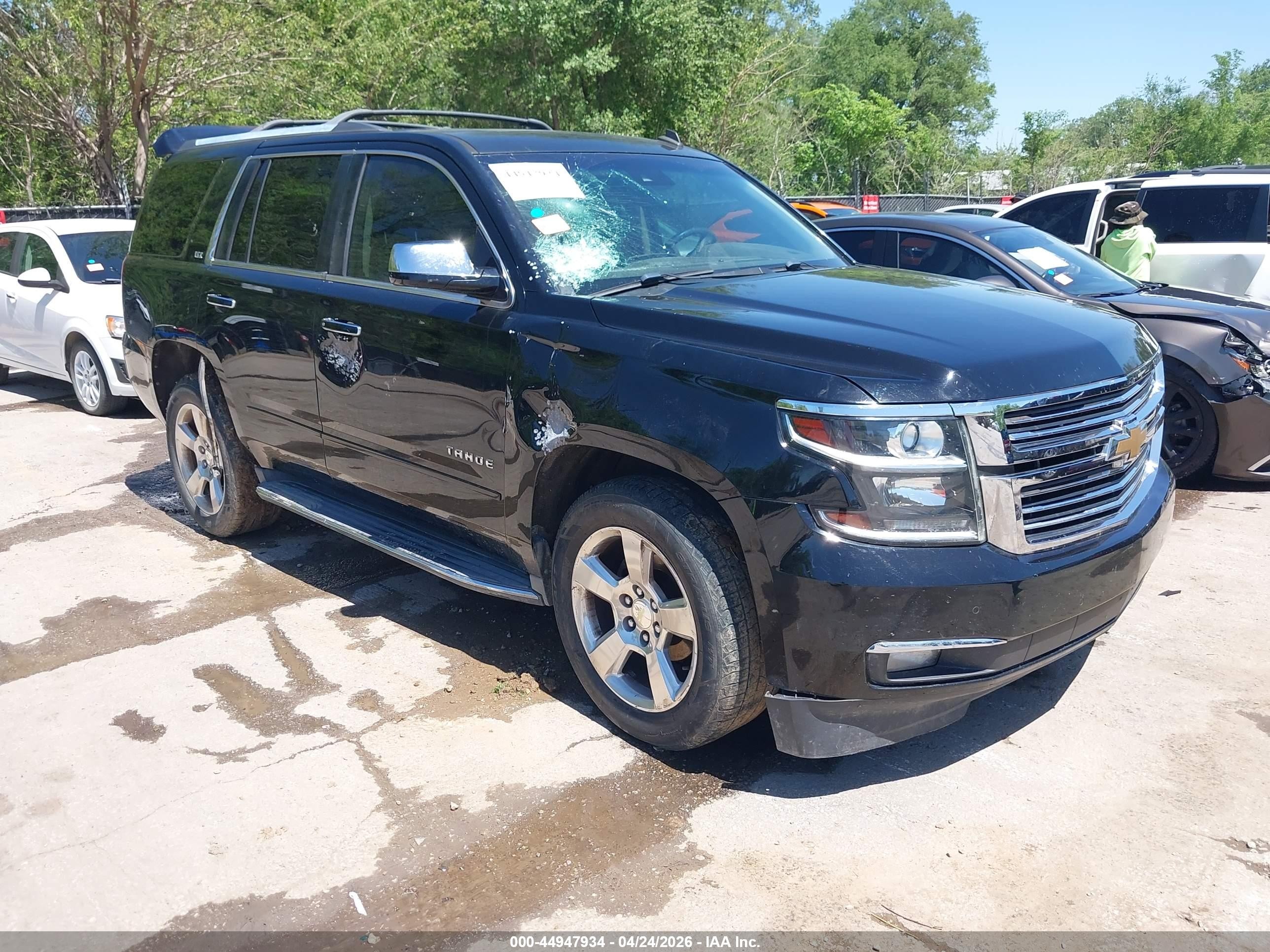 2015 Chevrolet Tahoe Ltz Black vin: 1GNSKCKC1FR100423