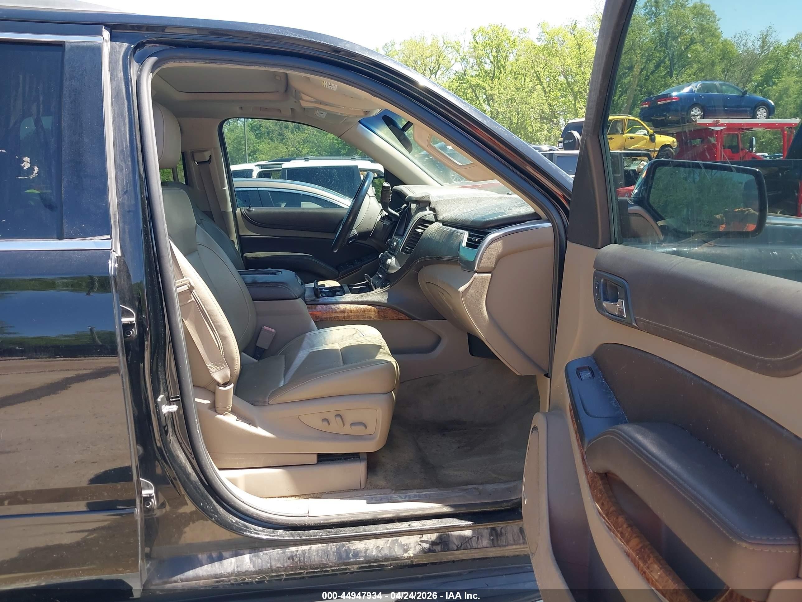 2015 Chevrolet Tahoe Ltz Black vin: 1GNSKCKC1FR100423