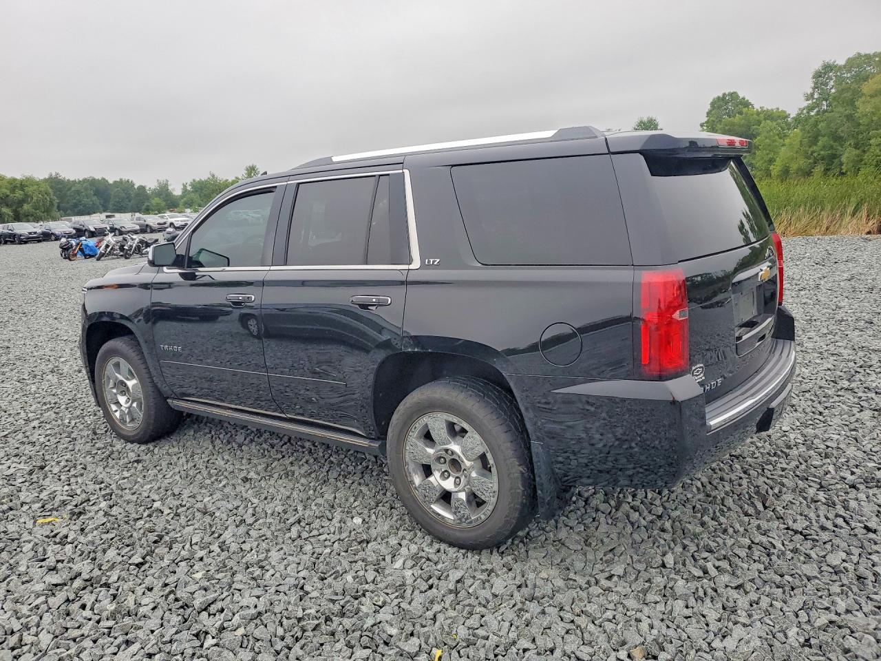 2015 Chevrolet Tahoe K1500 Ltz Black vin: 1GNSKCKC1FR105427