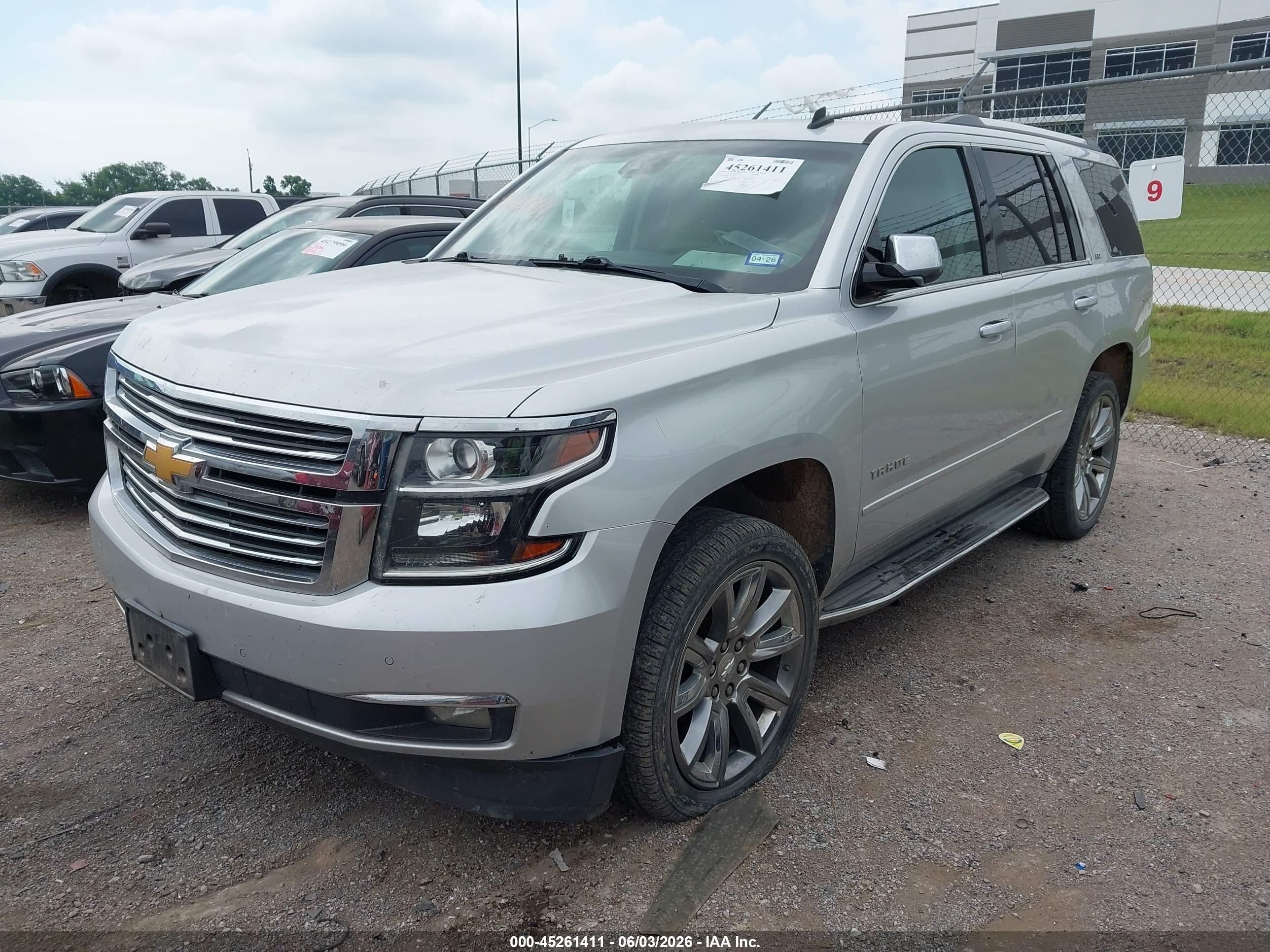2015 Chevrolet Tahoe Ltz Silver vin: 1GNSKCKC1FR126052