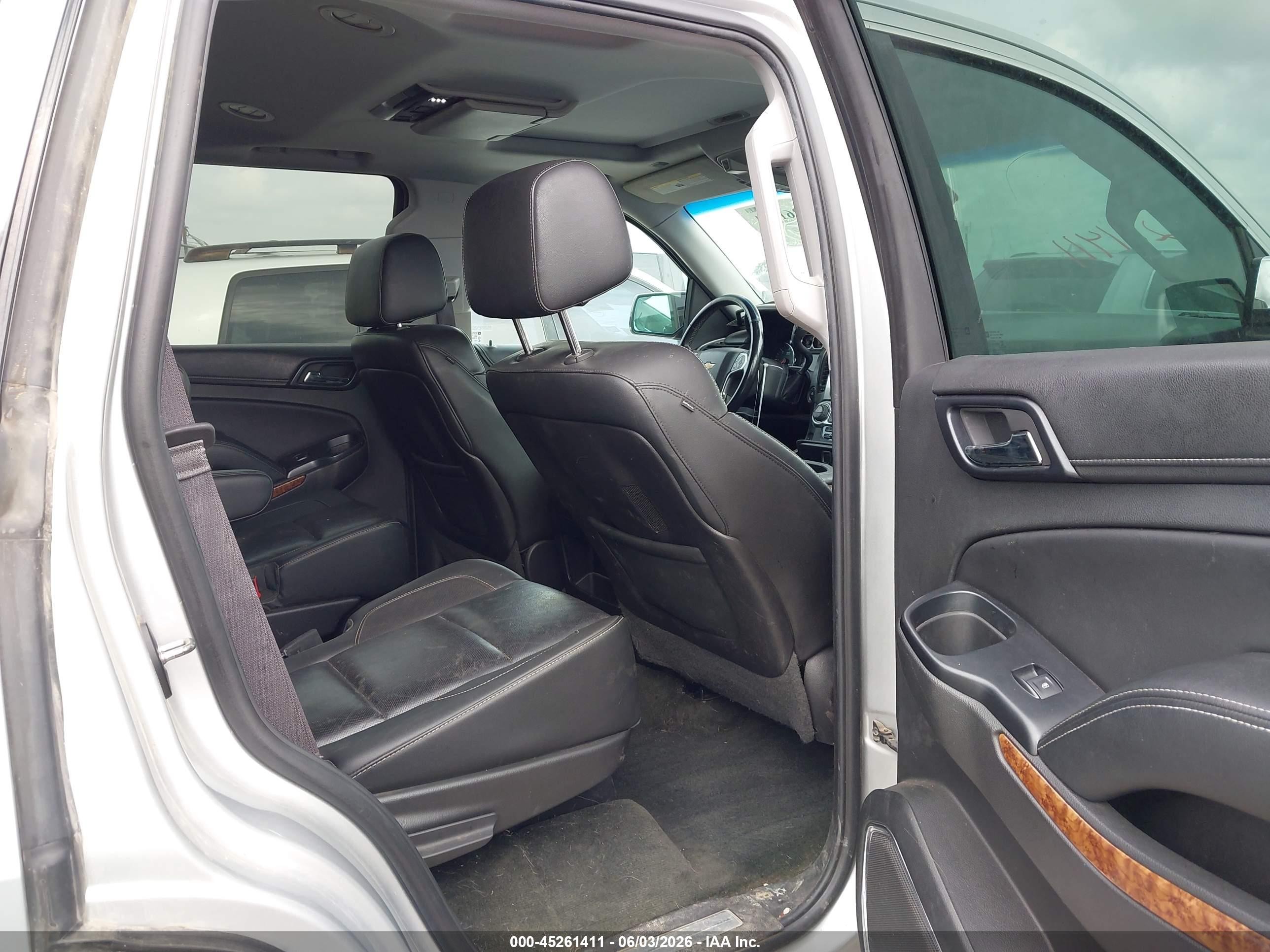 2015 Chevrolet Tahoe Ltz Silver vin: 1GNSKCKC1FR126052