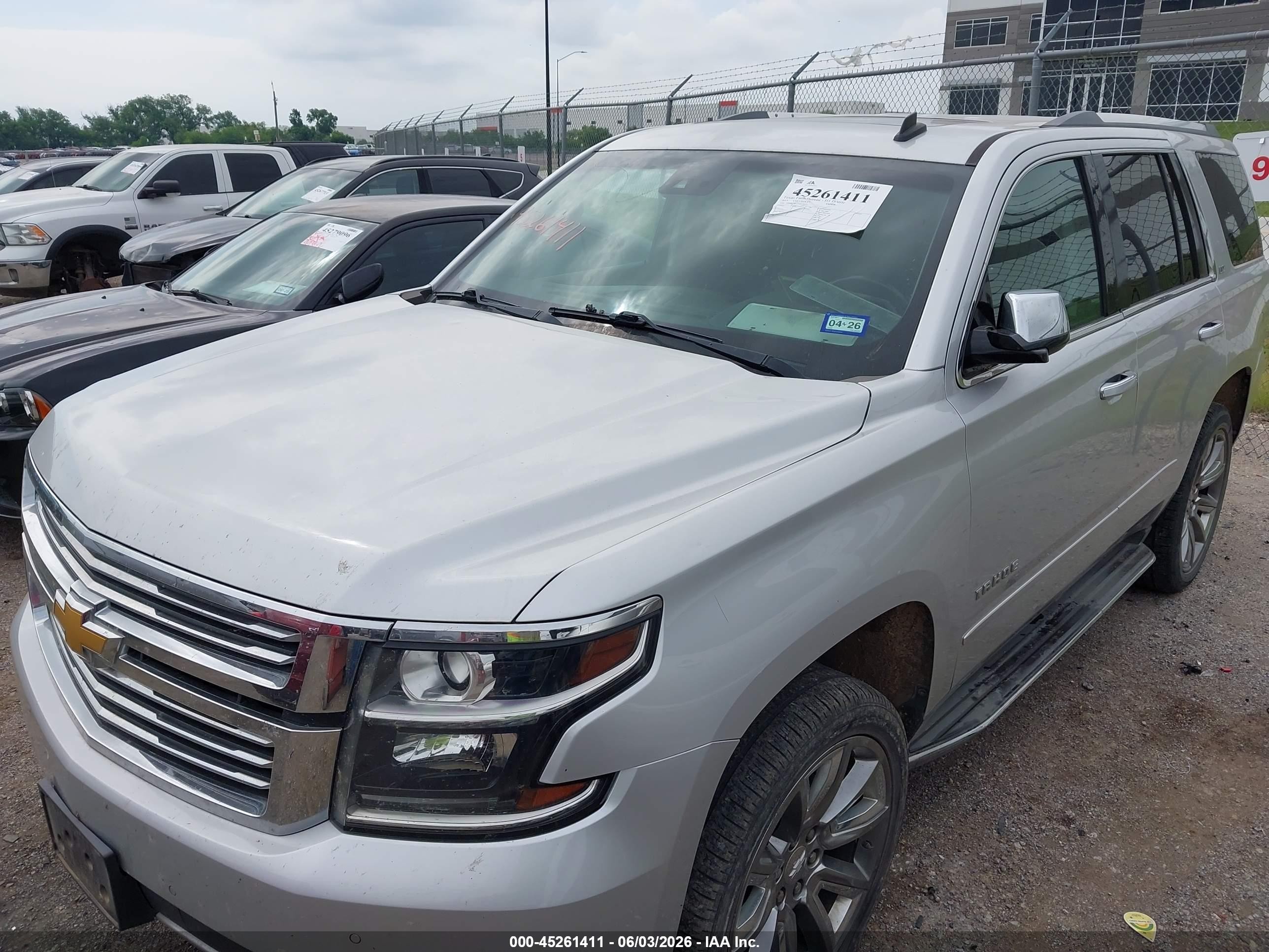 2015 Chevrolet Tahoe Ltz Silver vin: 1GNSKCKC1FR126052