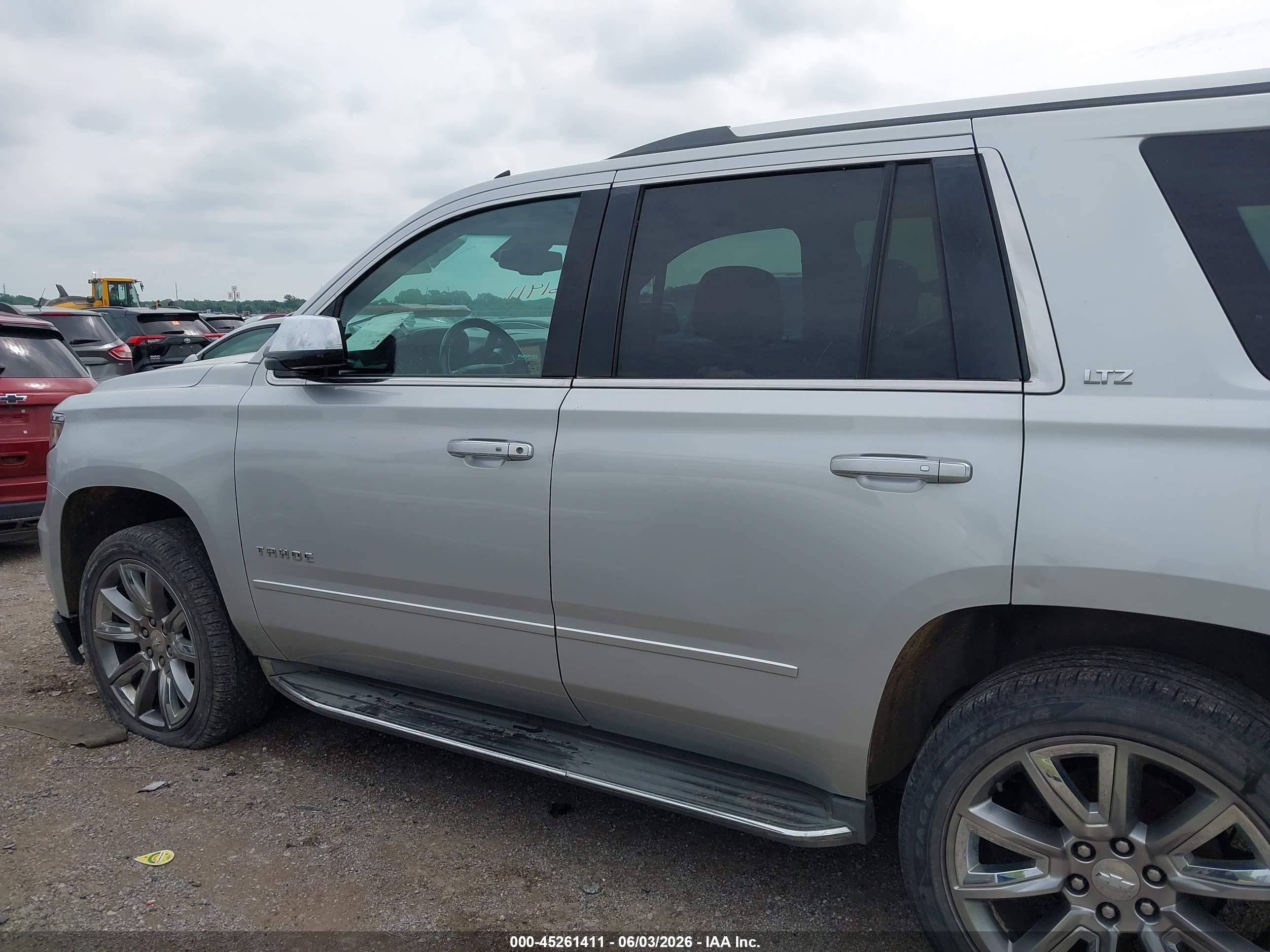2015 Chevrolet Tahoe Ltz Silver vin: 1GNSKCKC1FR126052
